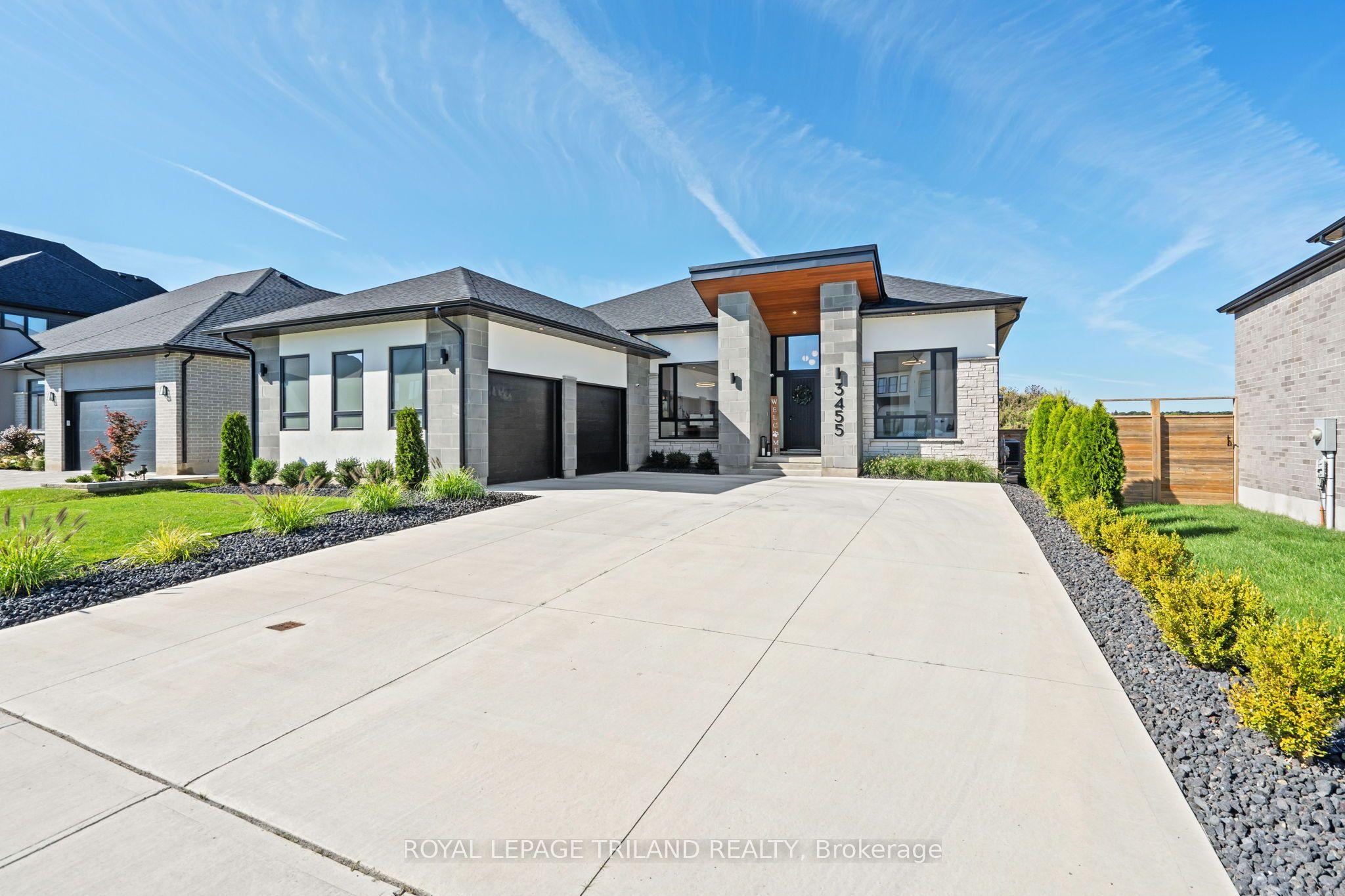 3455 Grand Oak Crossing — photo 1