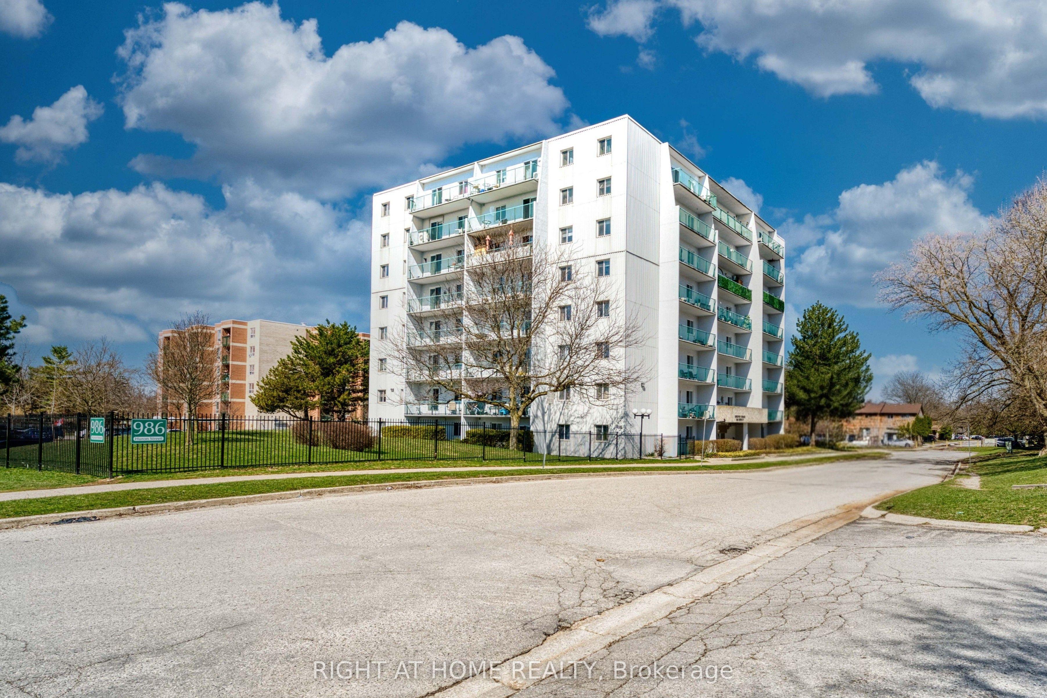 986 HURON Street, Unit 401 — photo 1