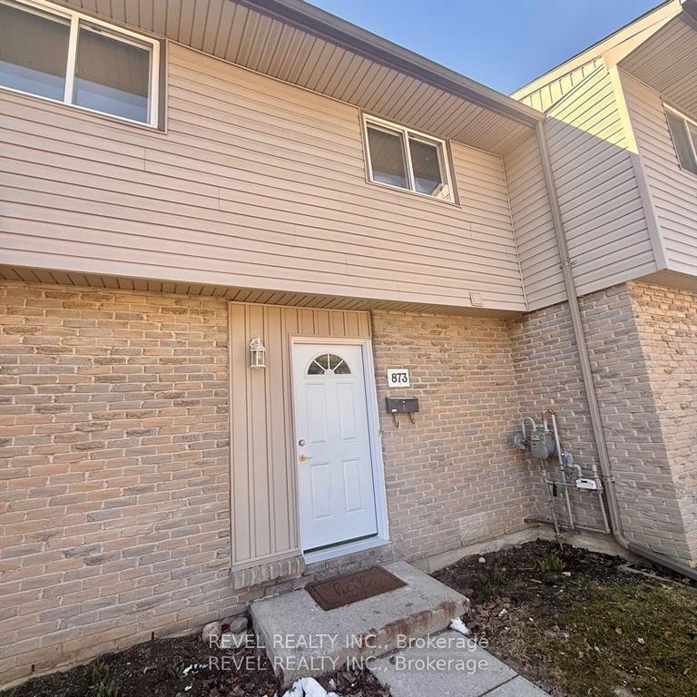 873 Southdale Road E — photo 1