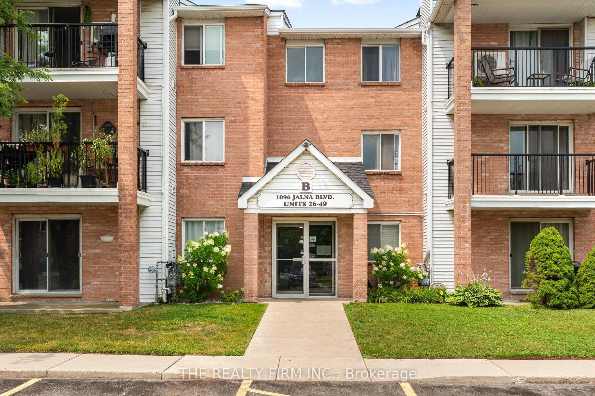 1096 Jalna Boulevard, Unit 40 — photo 1