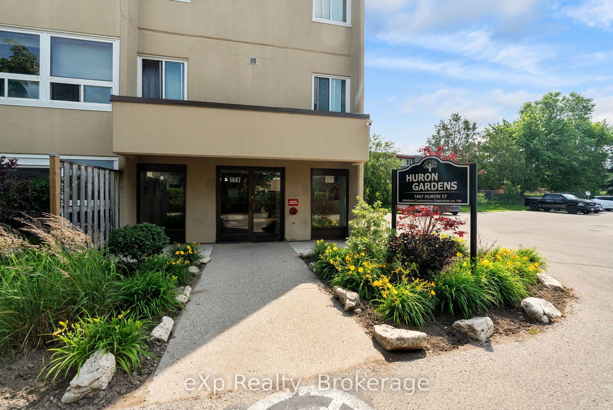 1447 Huron Street, Unit 220 — photo 1