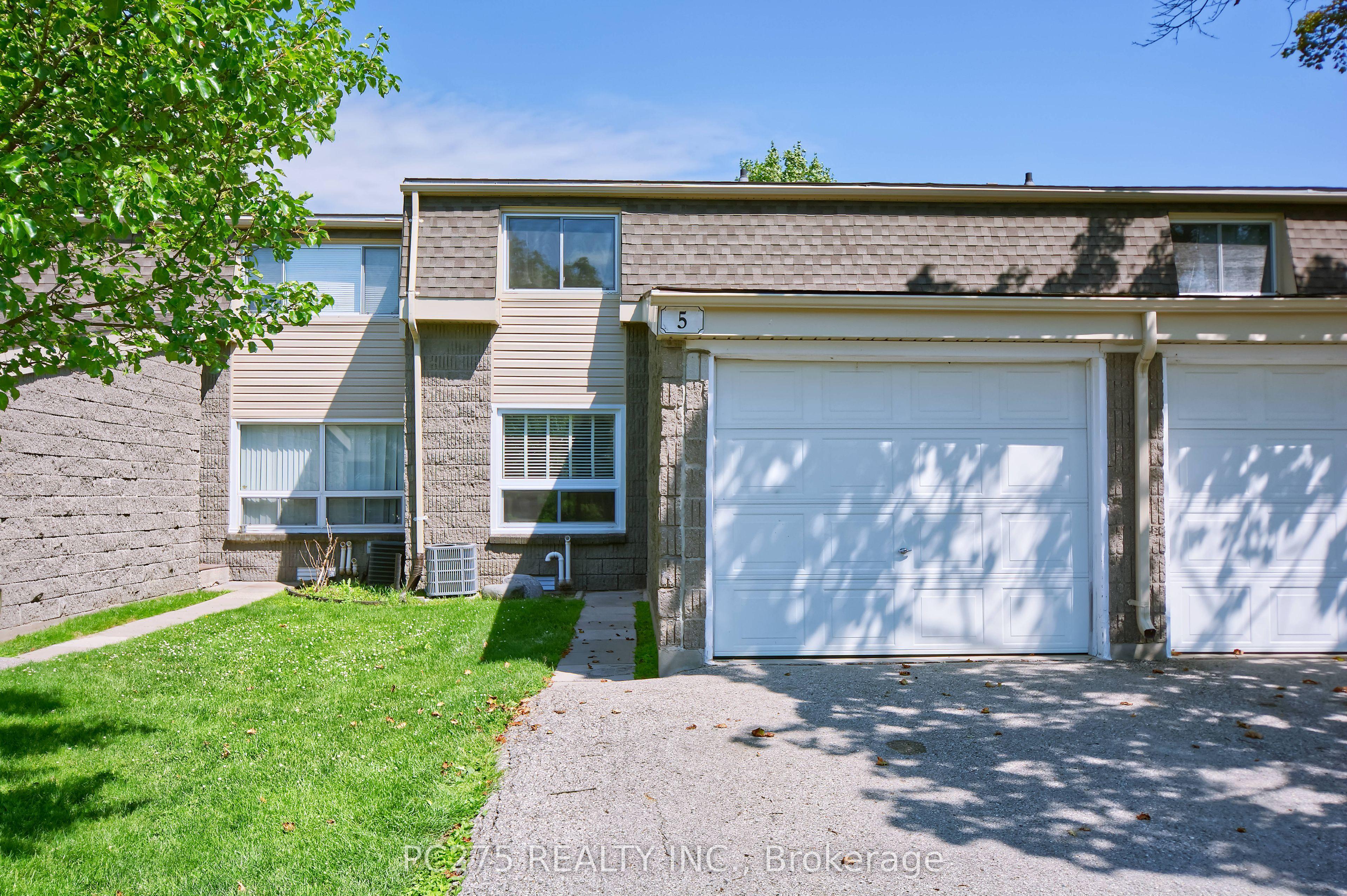 1460 Limberlost Road, Unit 5 — photo 1