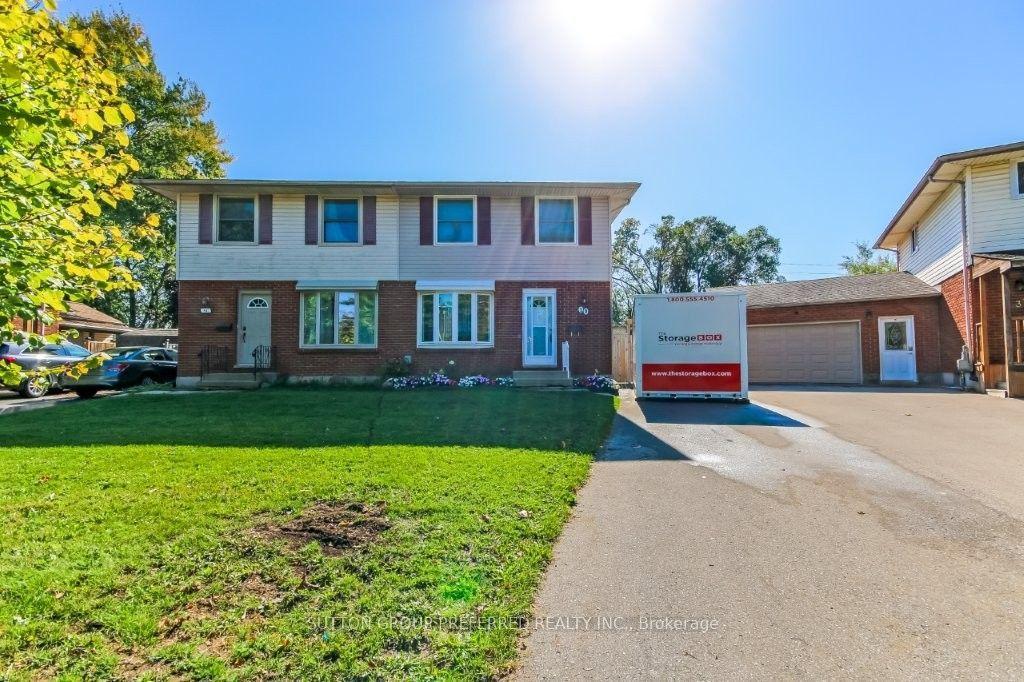 39 Metcalfe Crescent — photo 1
