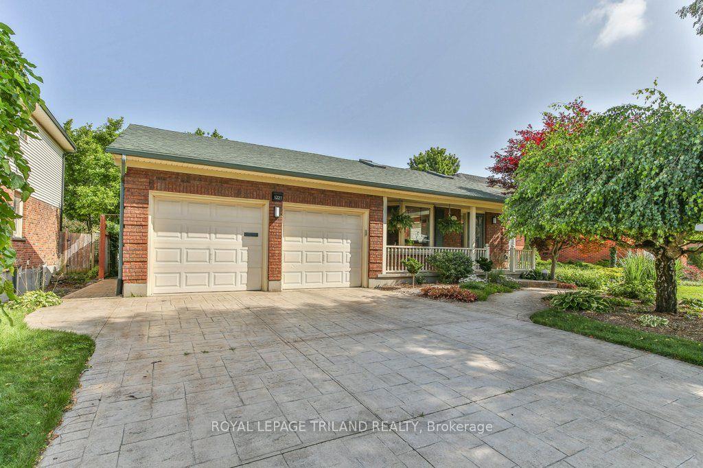 1221 GLENORA Drive — photo 1