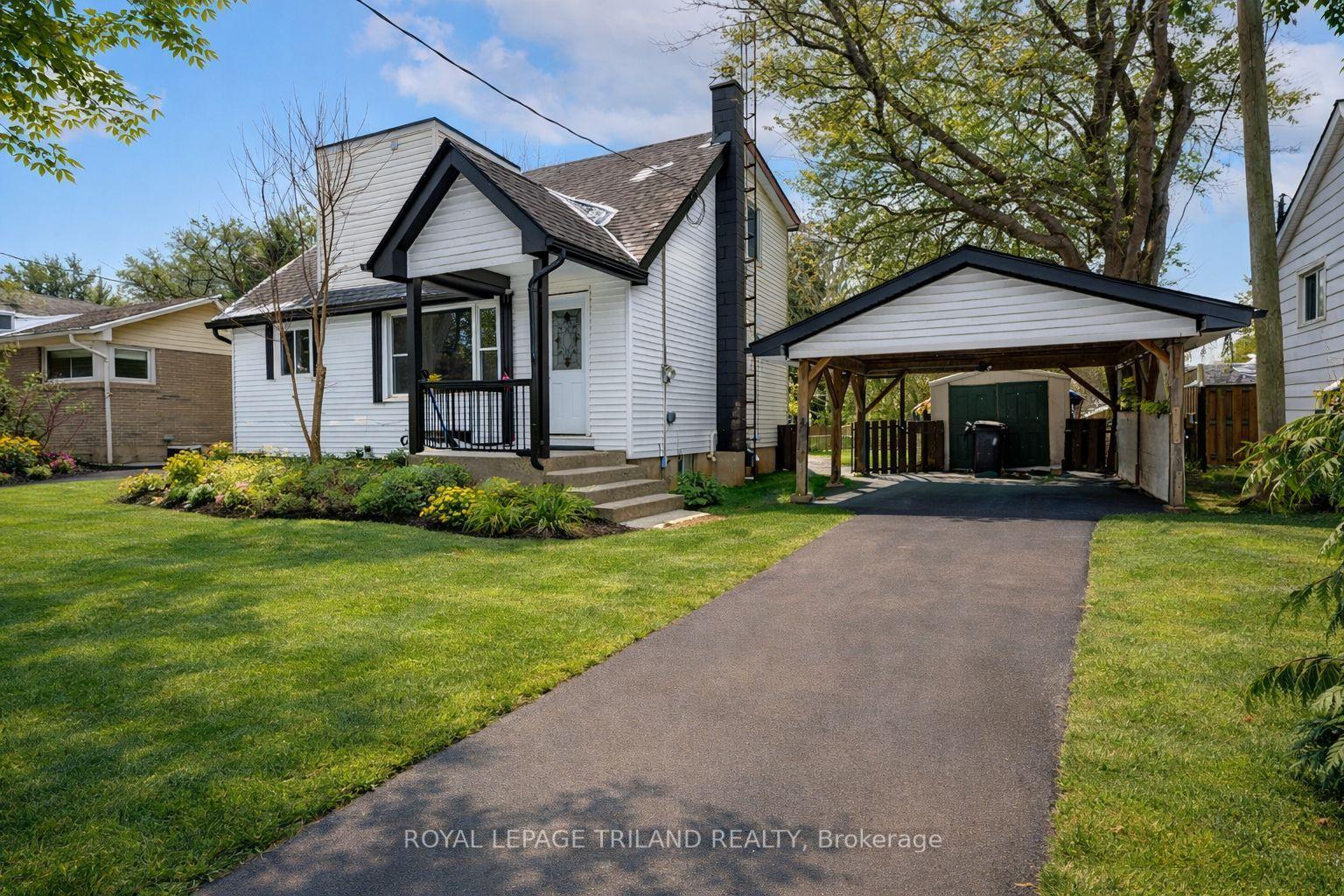 1223 Sunningdale Road E — photo 1