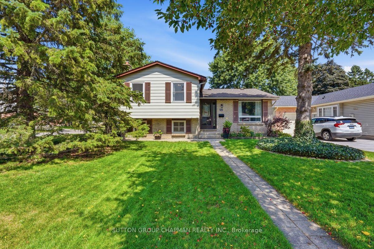 99 Inverary Crescent — photo 1