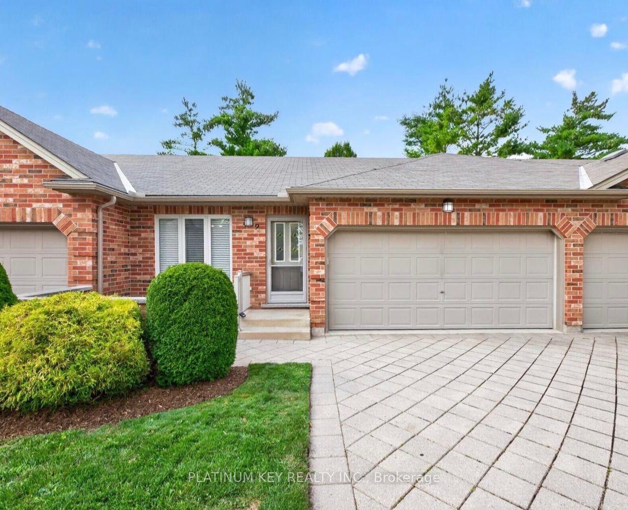 43 Capulet Walk, Unit 9 — photo 1