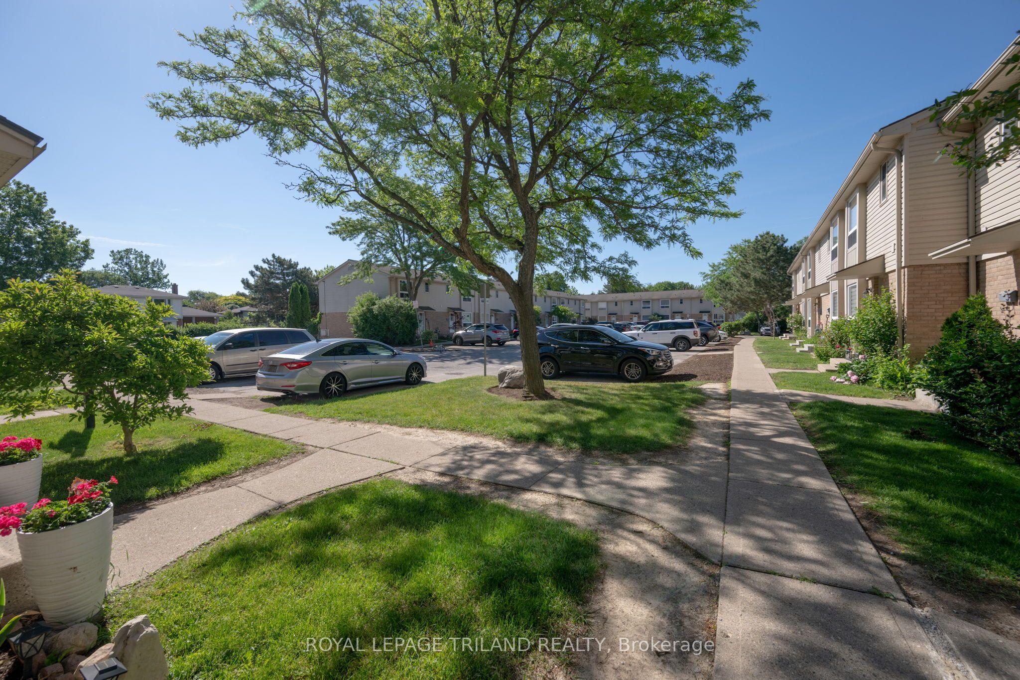 626 Wharncliffe Road S, Unit 28 — photo 1