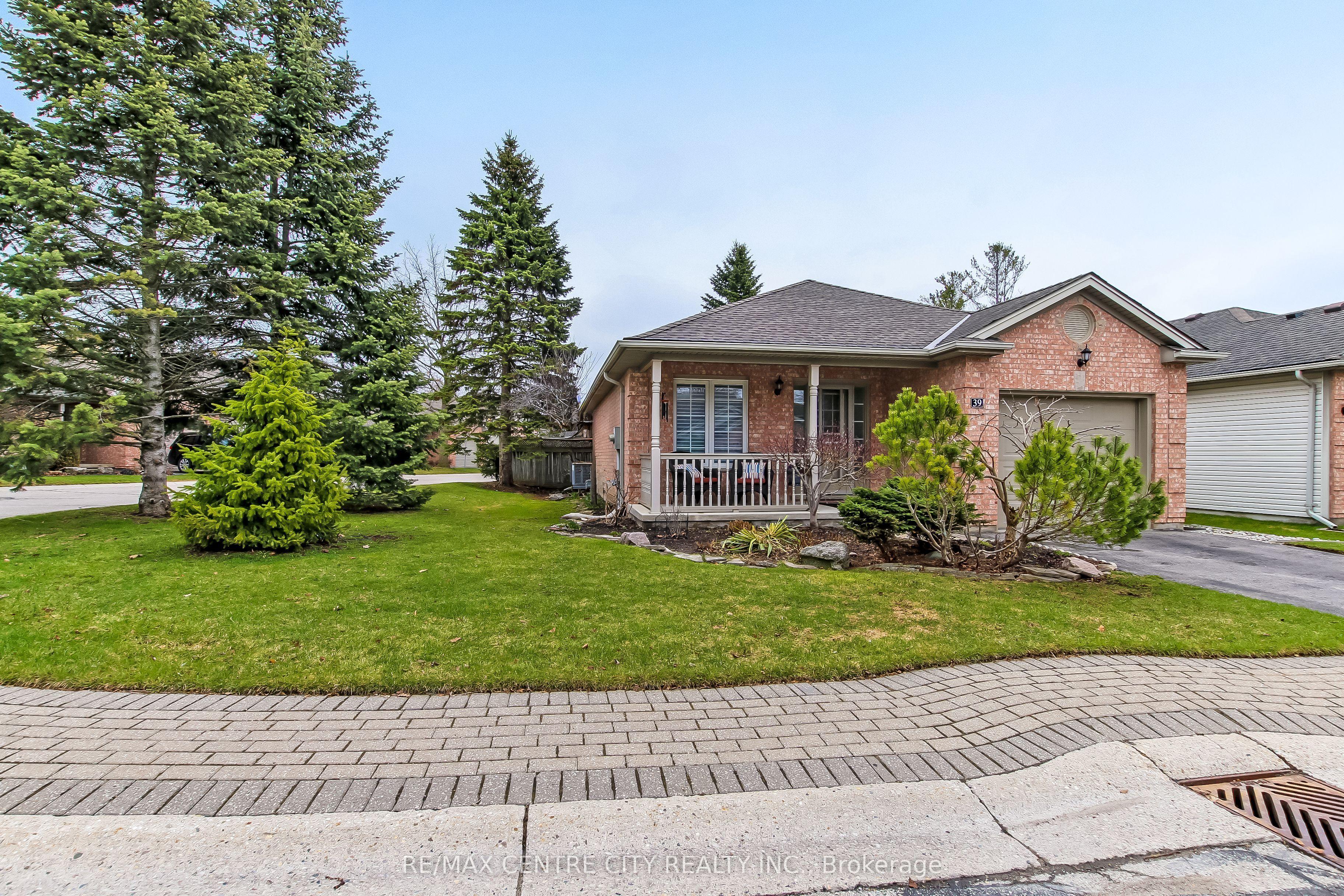 145 North Centre Road, Unit 39 — photo 1