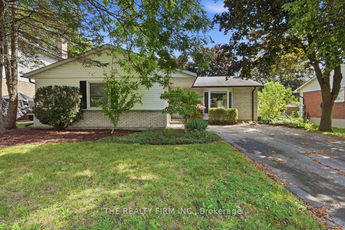 20 Lynngate Court — photo 1