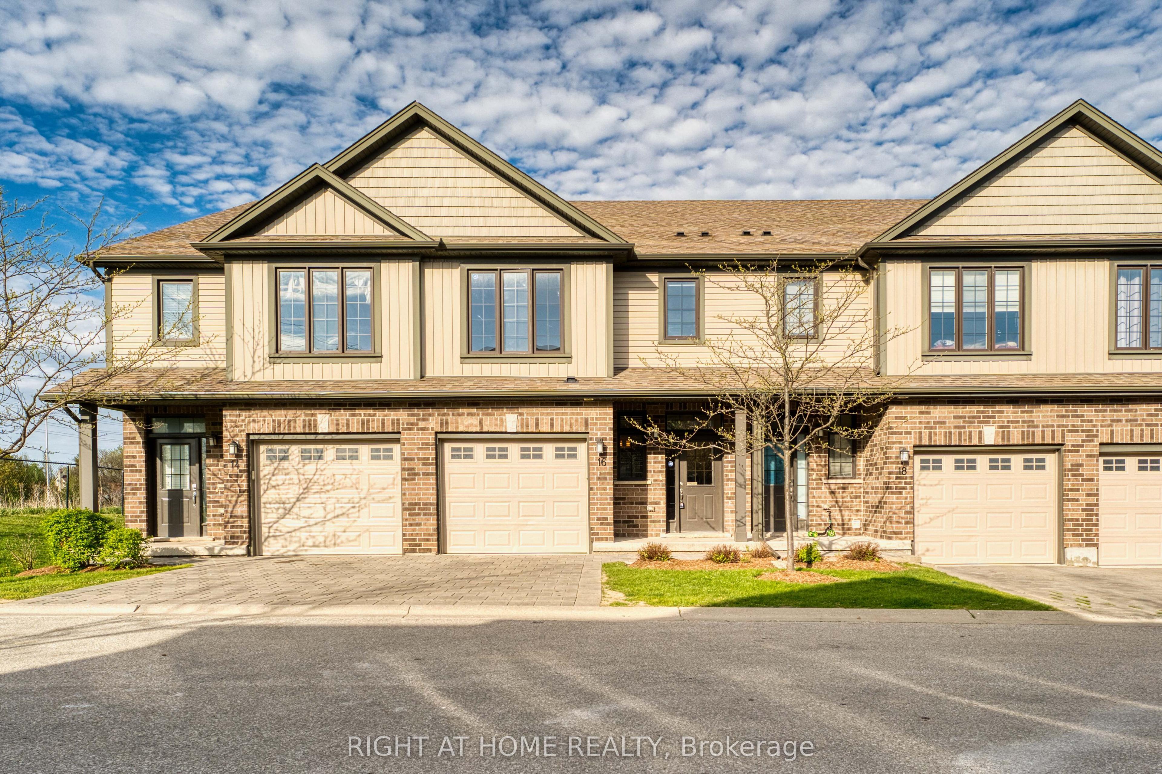 1030 OAKCROSSING Gate, Unit 16 — photo 1