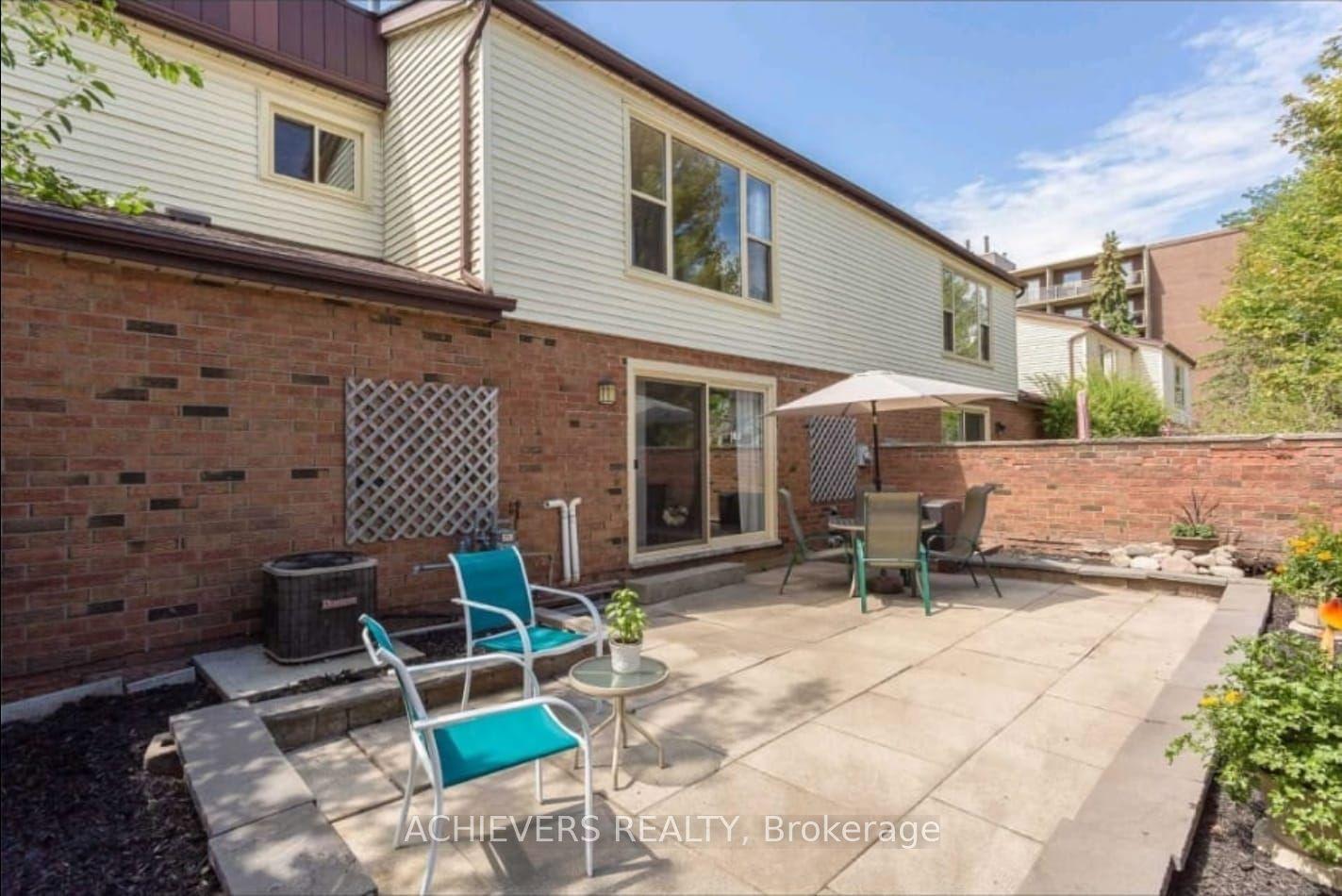 770 Fanshawe Park Road E — photo 1