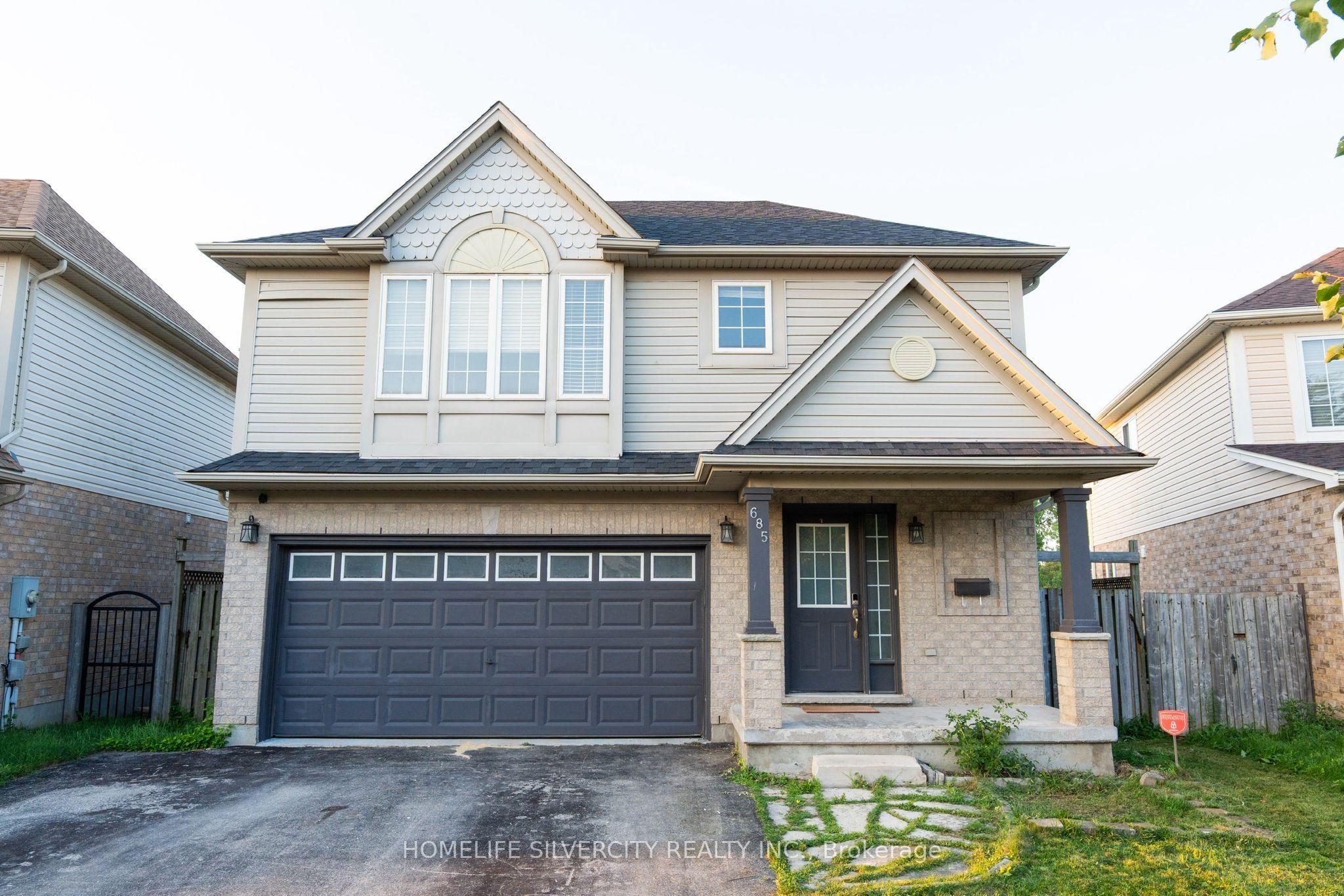685 North Leaksdale Circle — photo 1