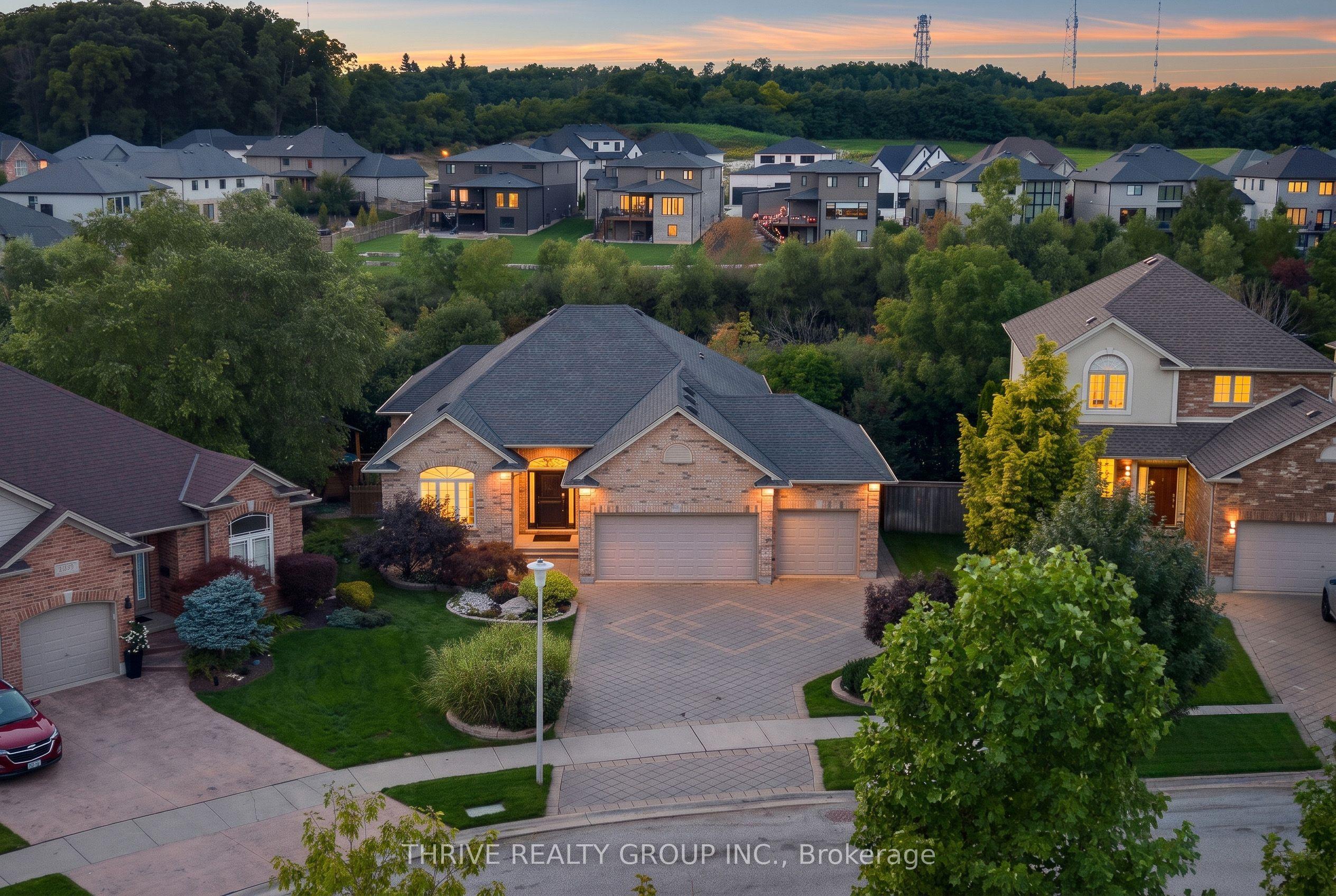 1193 Thornley Street — photo 1