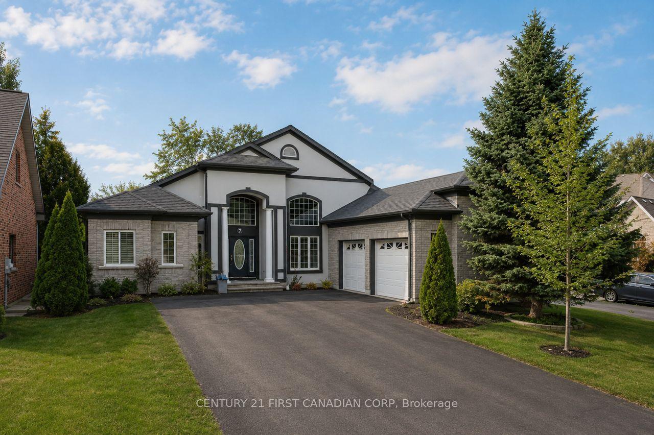 7 Edwin Drive — photo 1