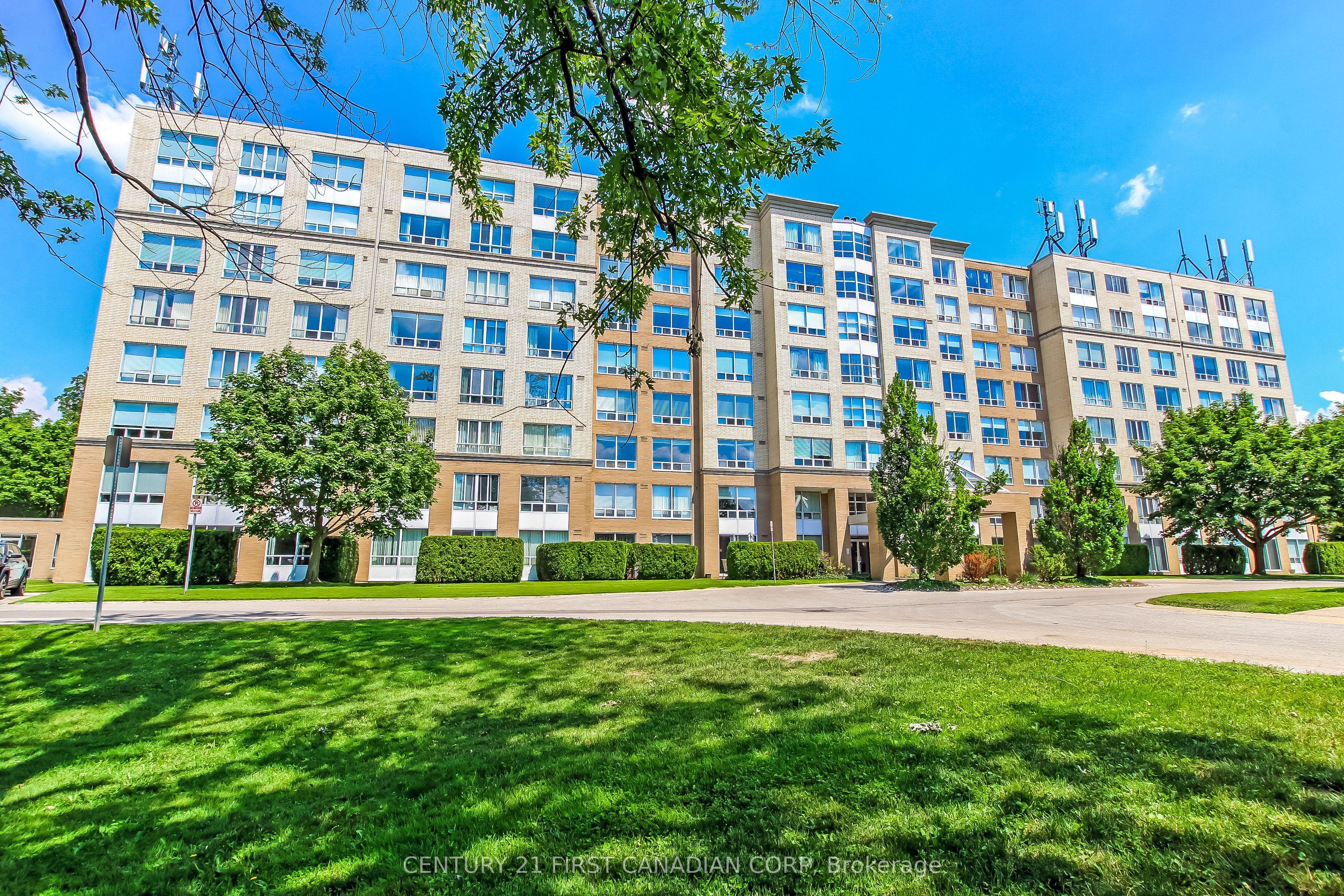 1510 Richmond Street, Unit 315 — photo 1