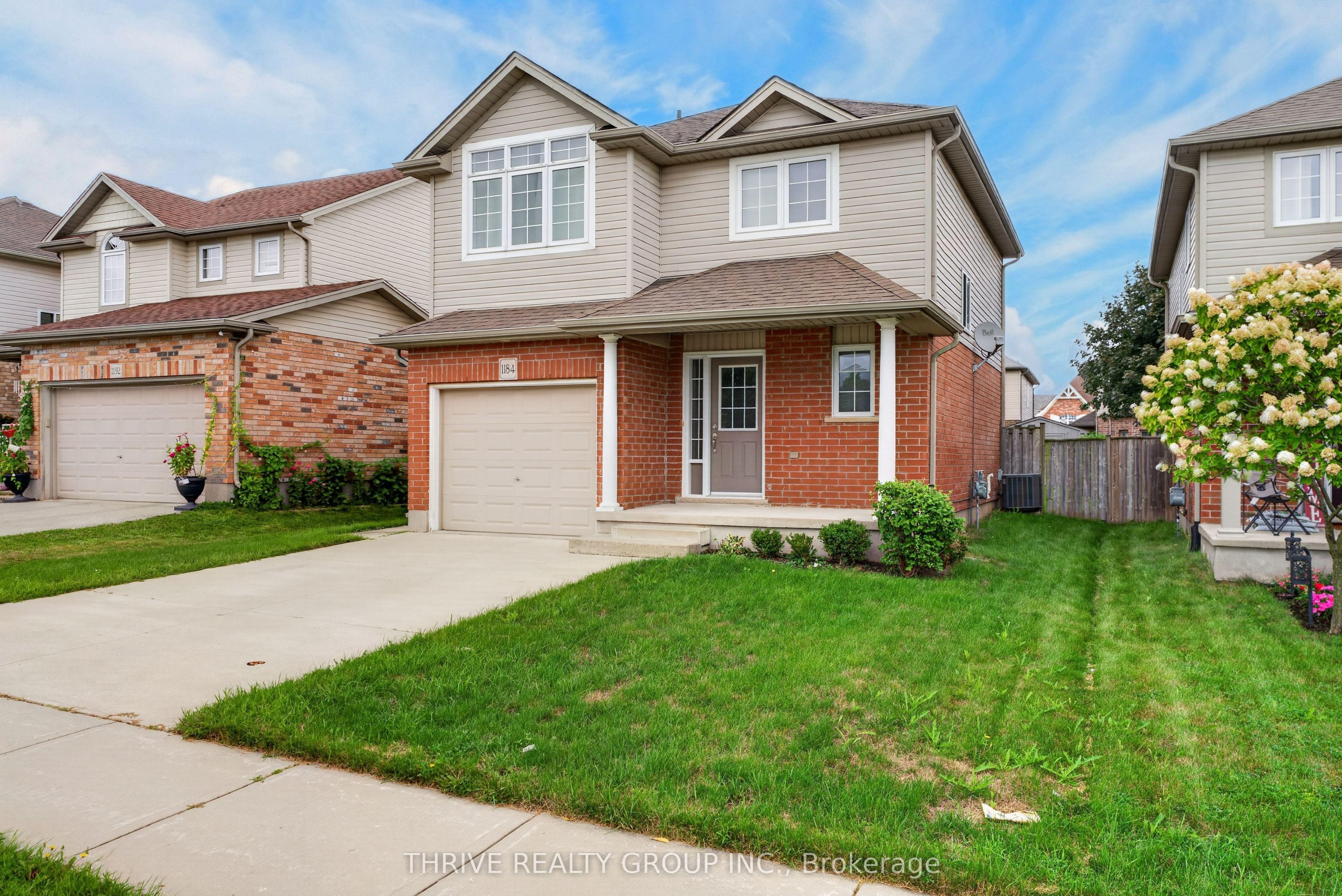 1184 Baird Street — photo 1