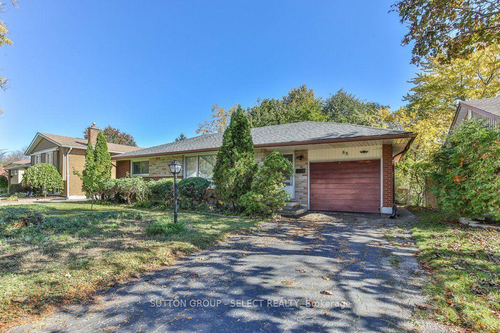 88 Ebury Crescent — photo 1