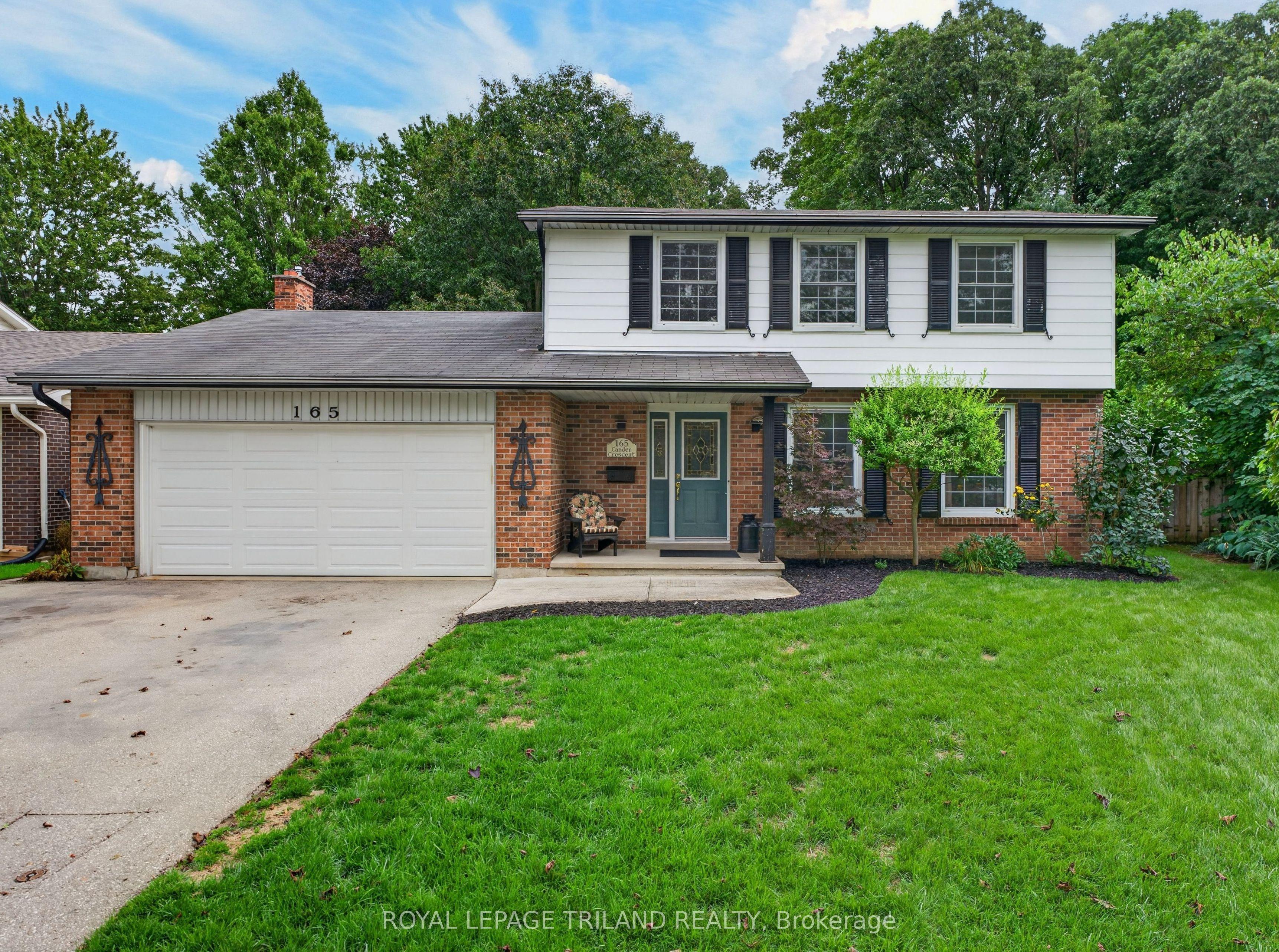 165 Camden Crescent — photo 1