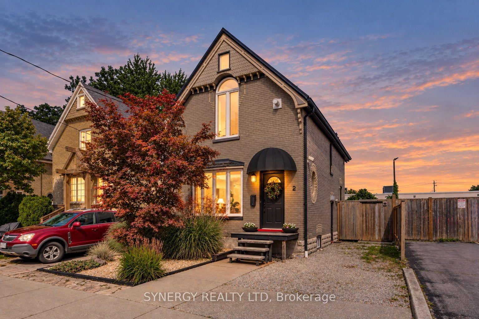 2 Erie Avenue — photo 1