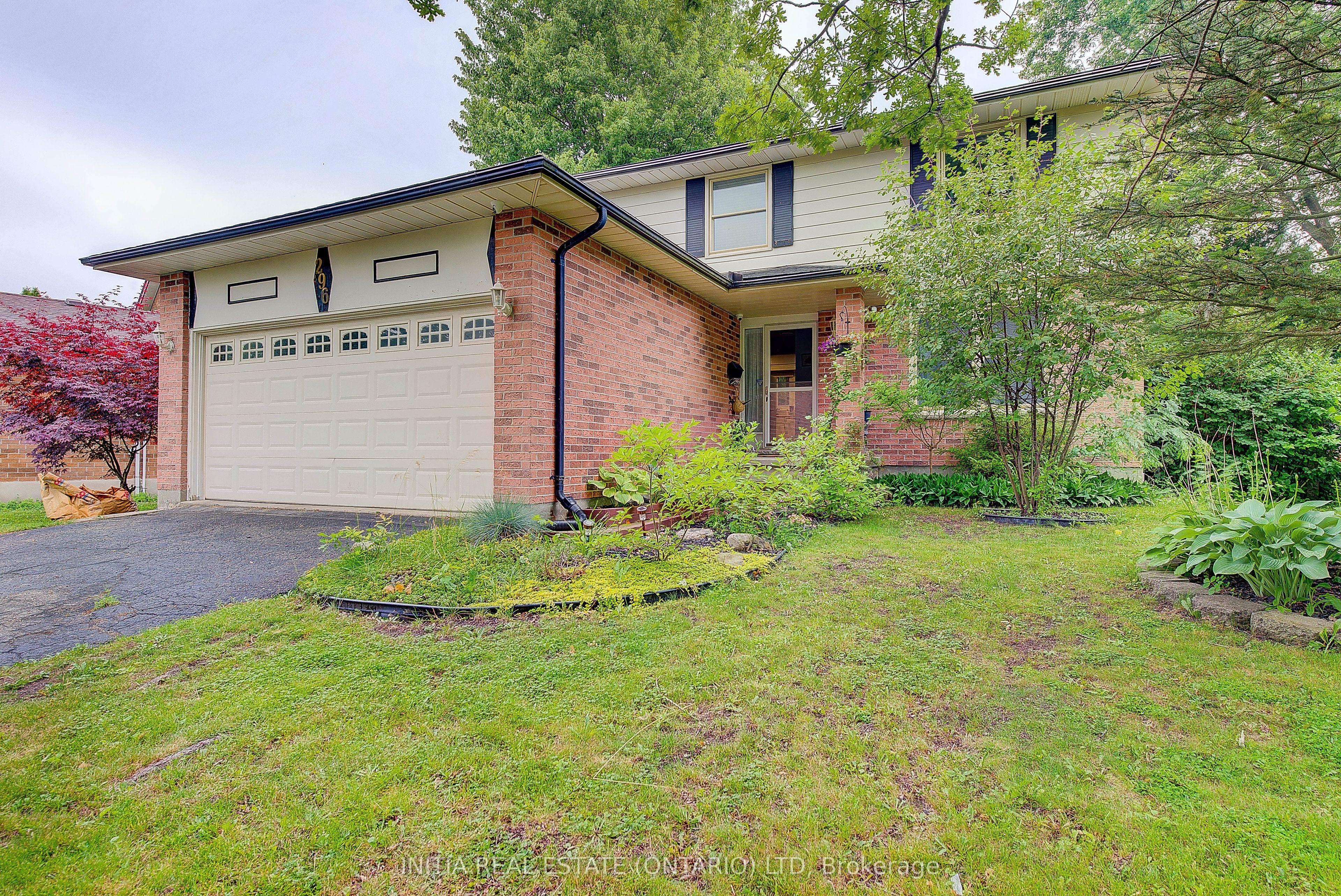296 Castlegrove Boulevard — photo 1