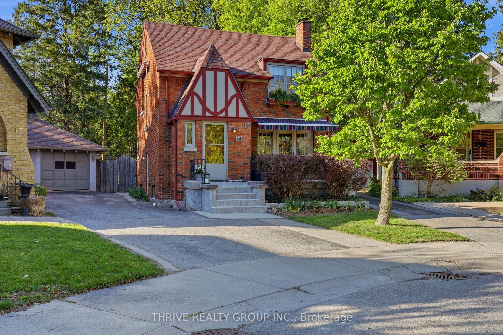 16 Clenray Place — photo 1