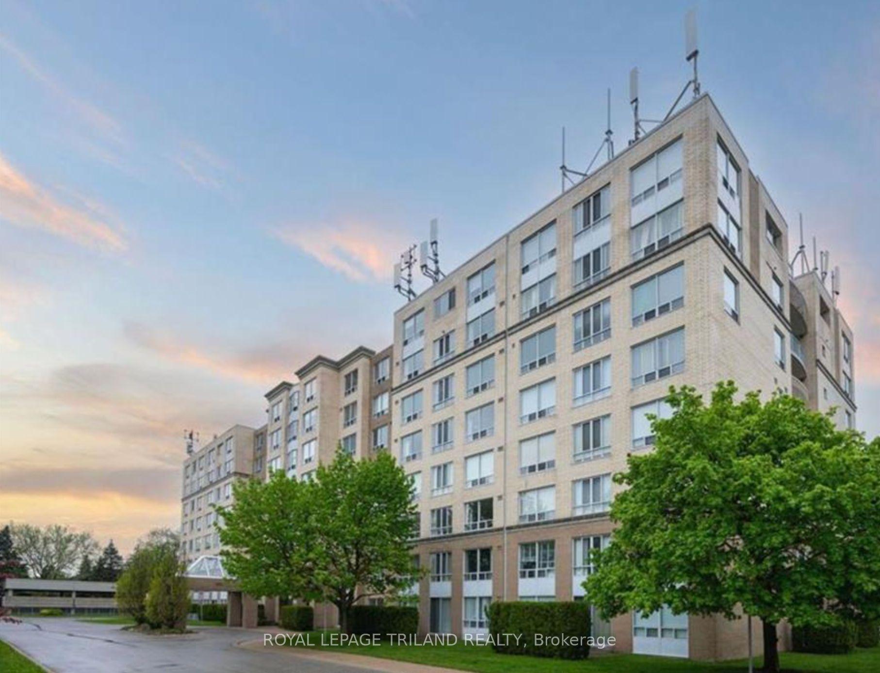 1510 Richmond Street, Unit 404 — photo 1