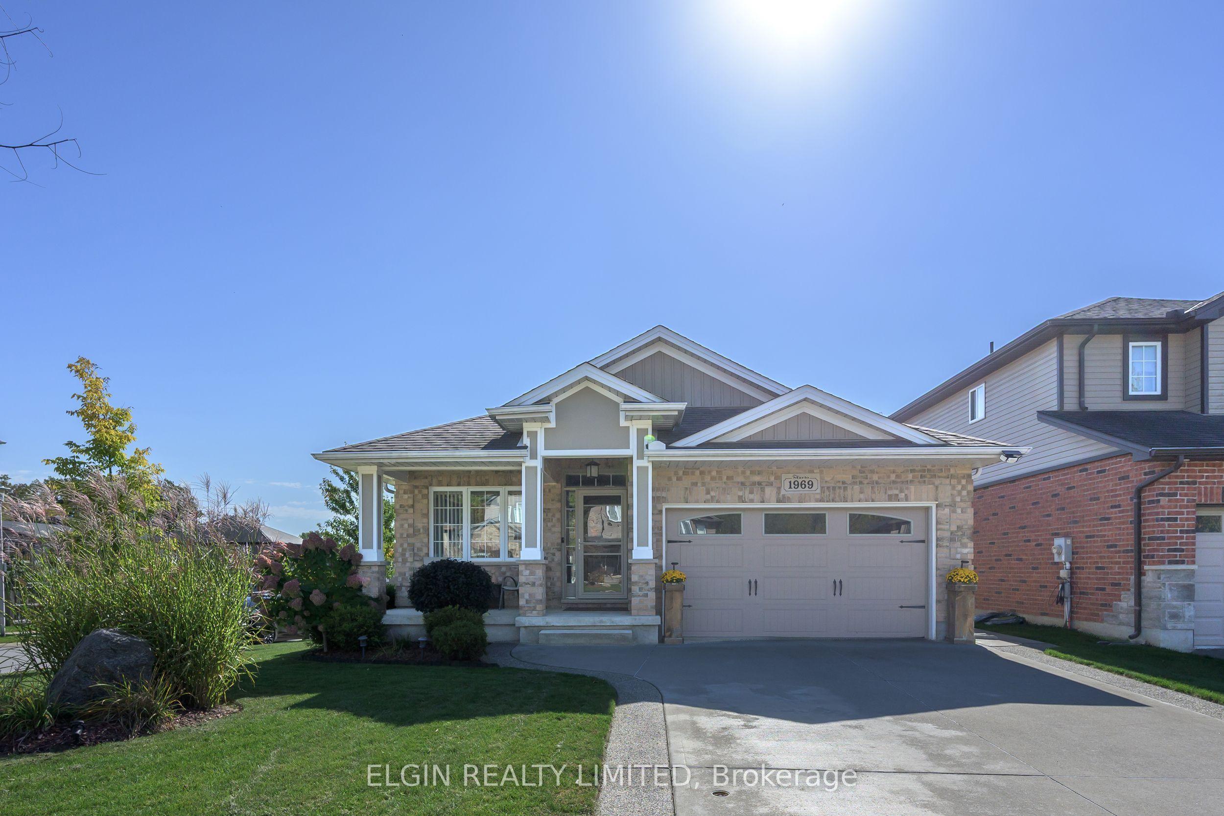 1969 Frederick Crescent — photo 1
