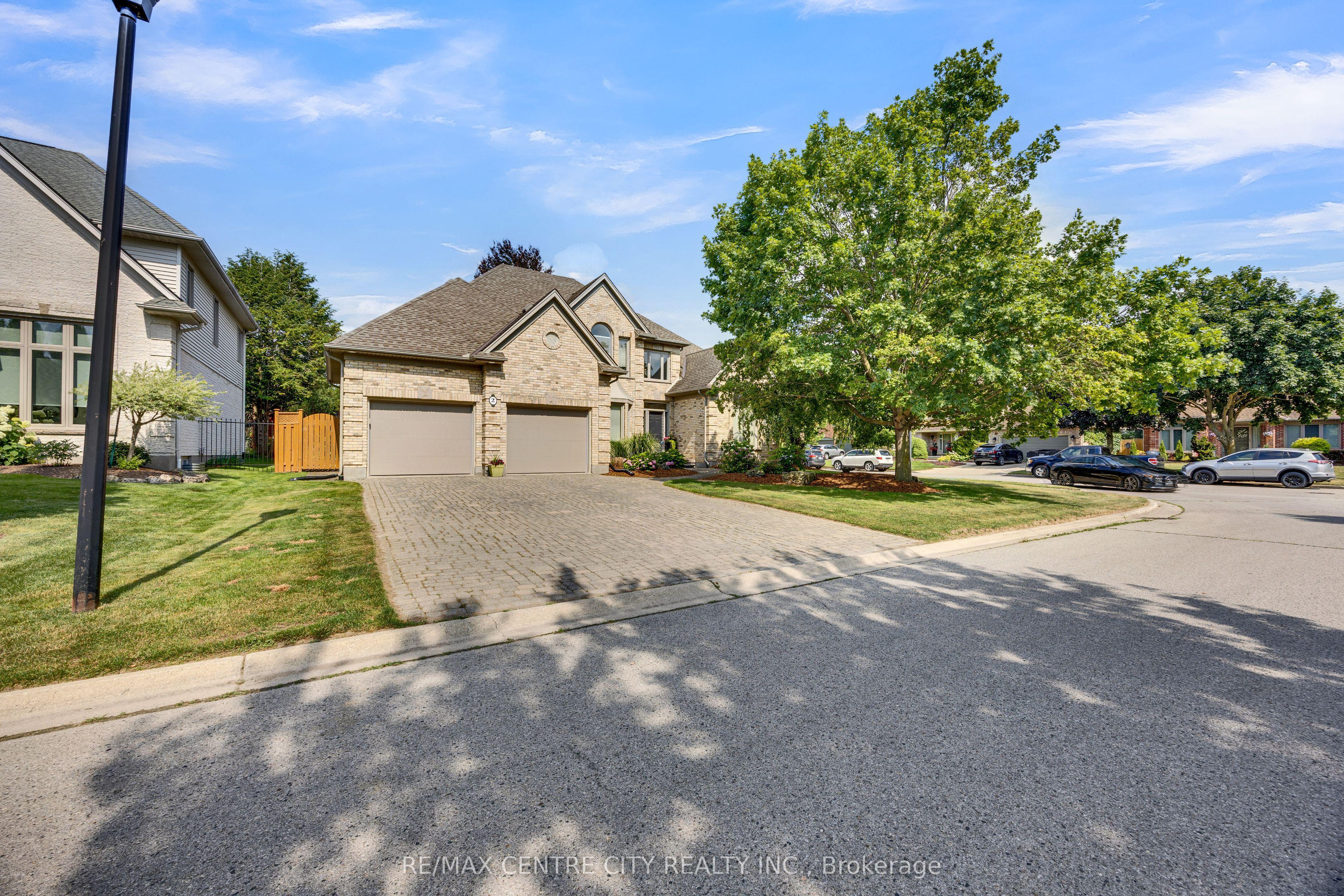 2 HAVENWOOD Way — photo 1