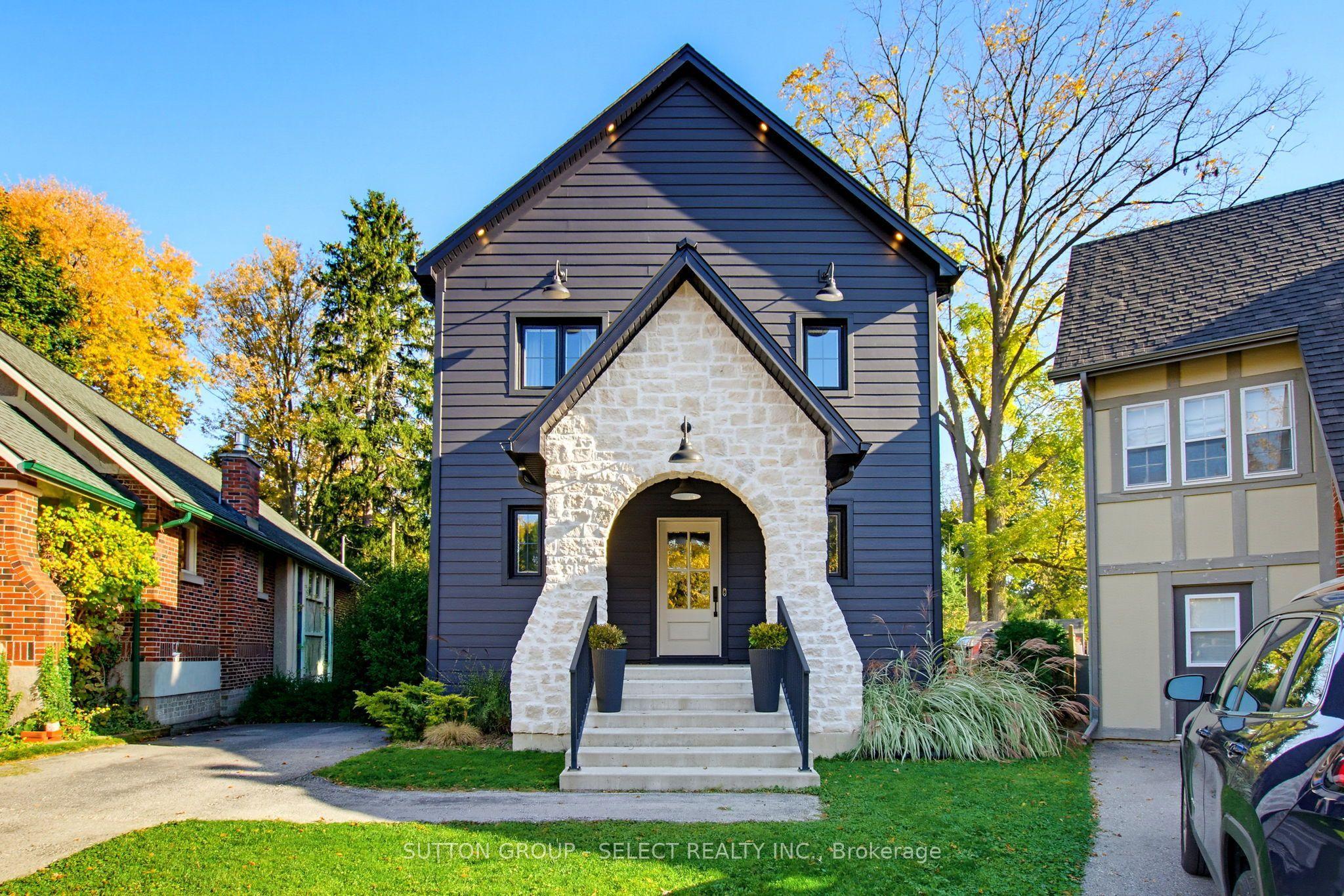 12 Clenray Place — photo 1