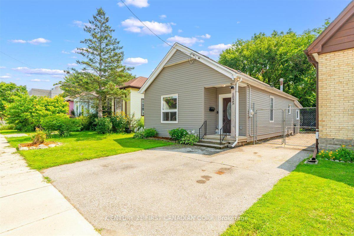 1025 King Street — photo 1