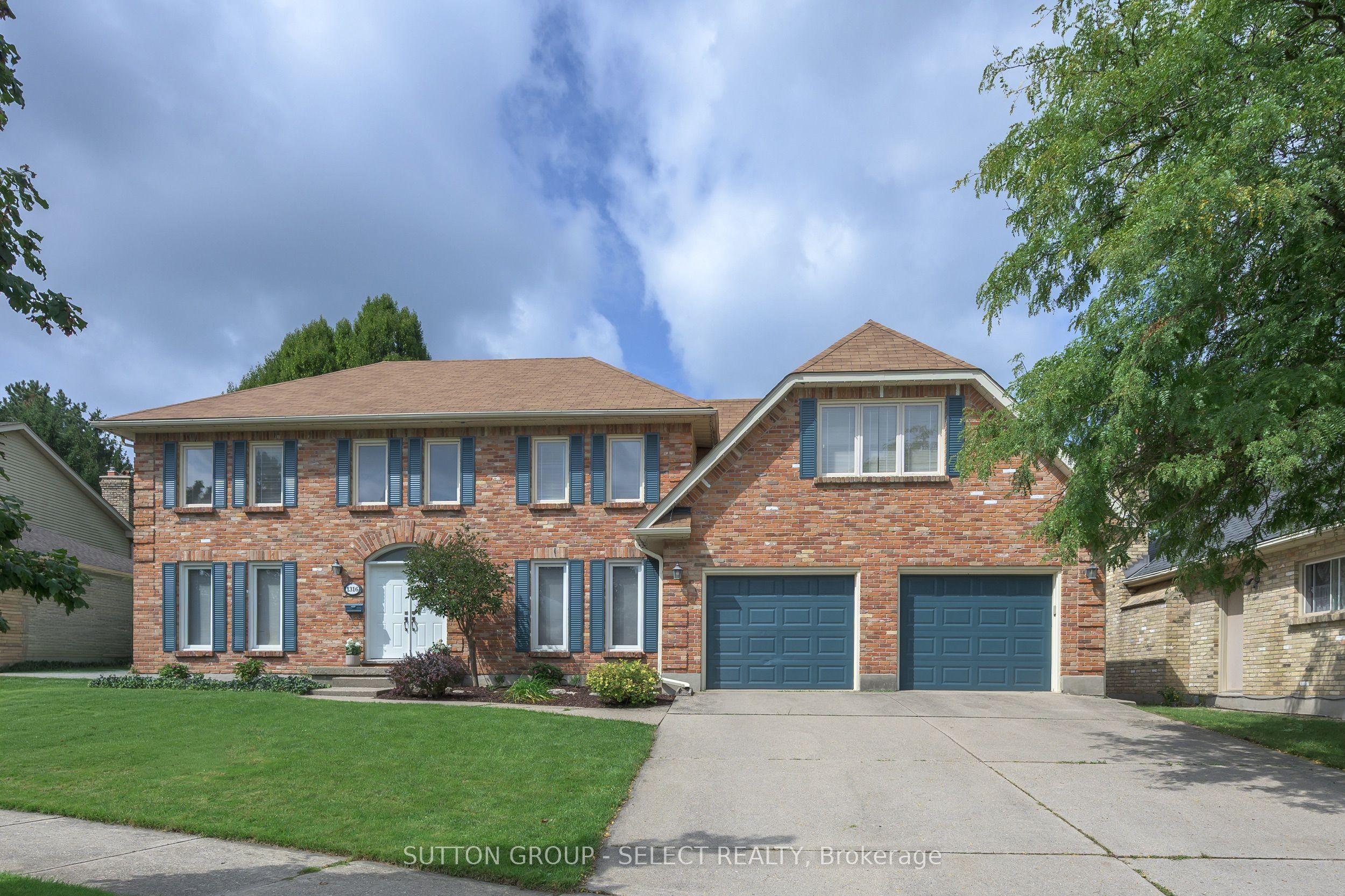 1316 Corley Drive N — photo 1