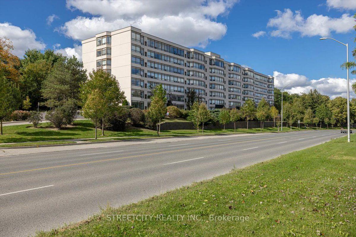 521 Riverside Drive W, Unit 301 — photo 1