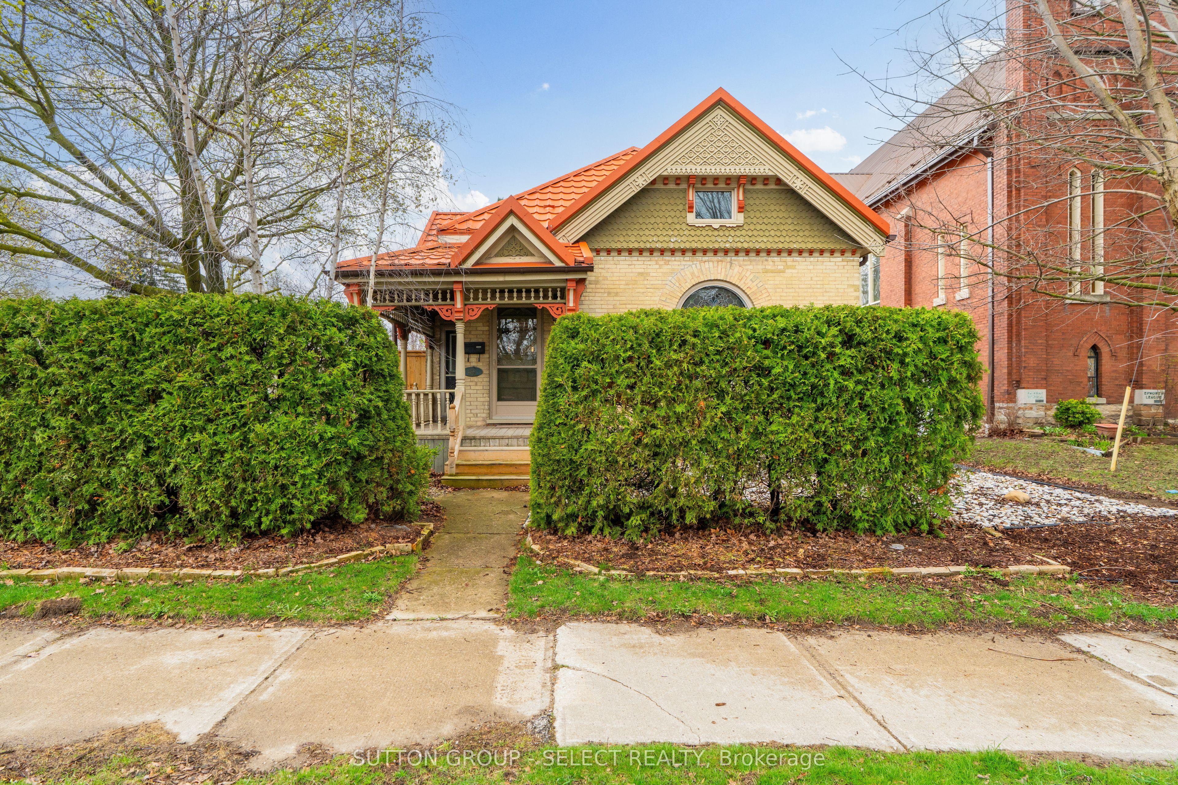625 Hale Street — photo 1