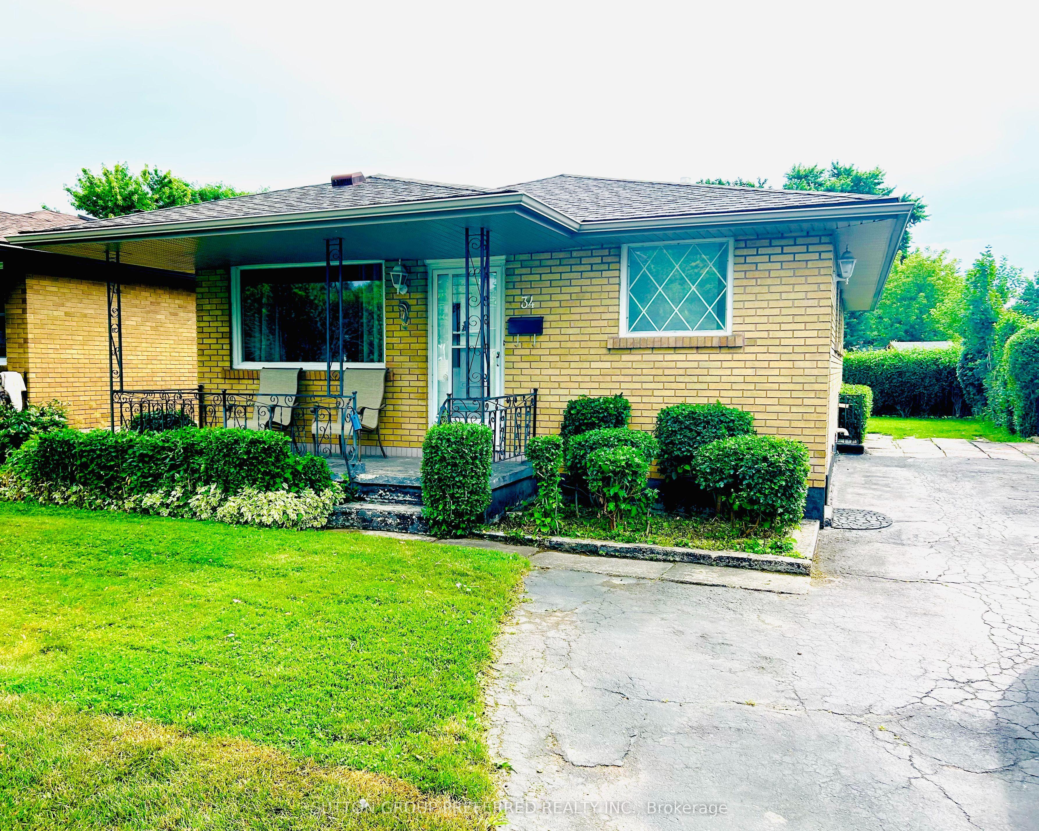 34 Wexford Avenue — photo 1