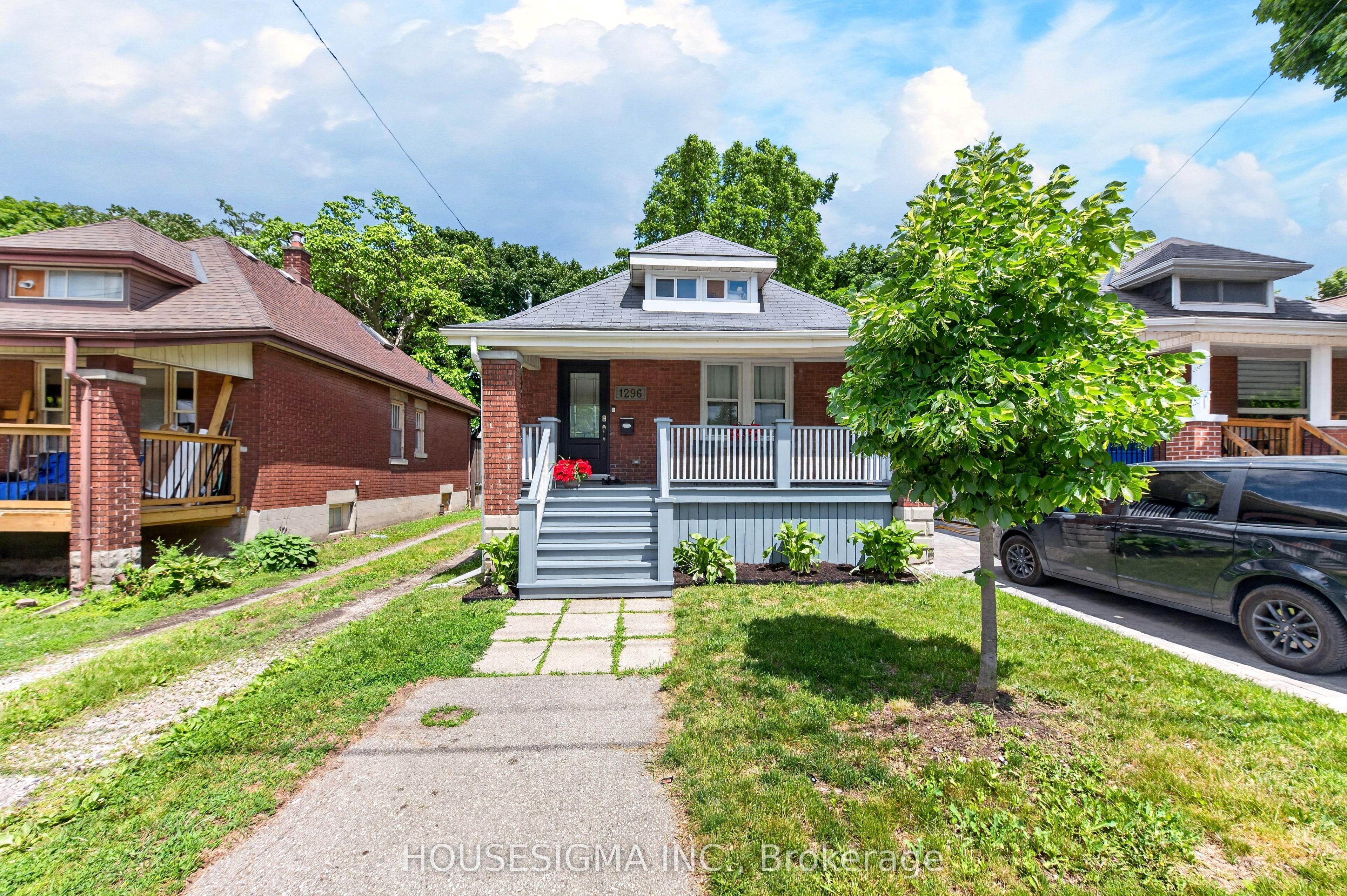 1296 York Street — photo 1