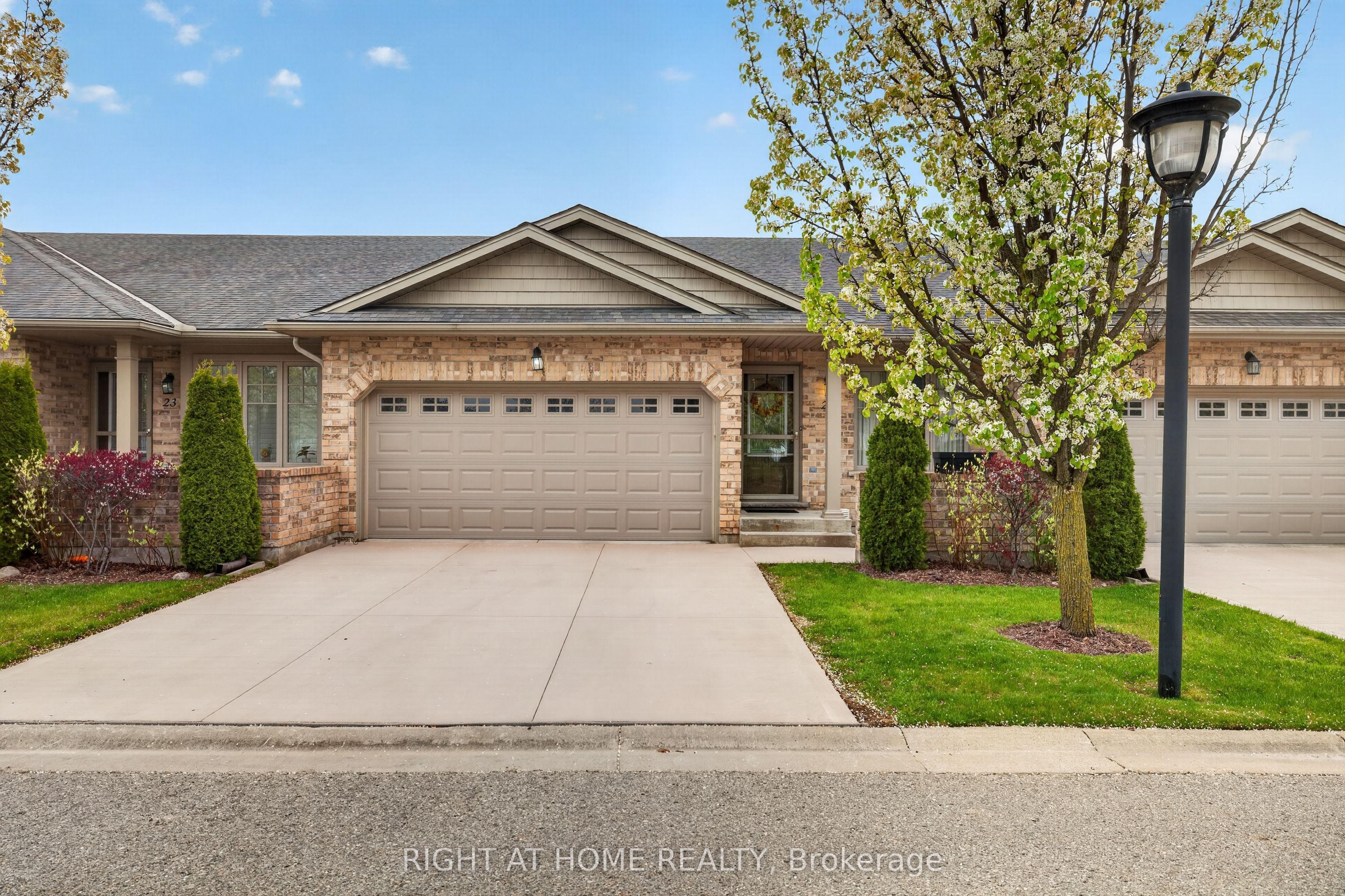 2100 Denview Avenue, Unit 21 — photo 1