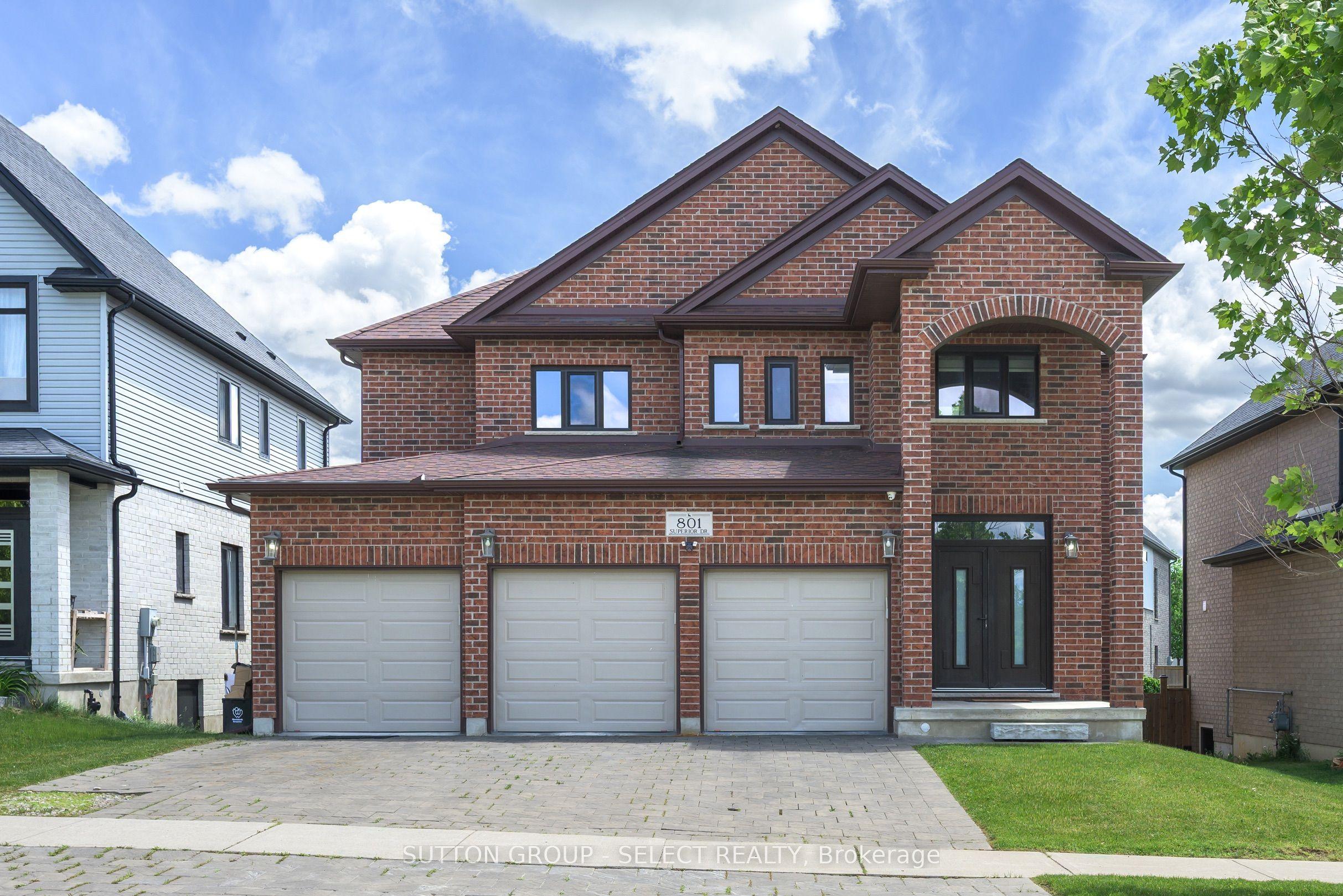 801 Superior Drive — photo 1