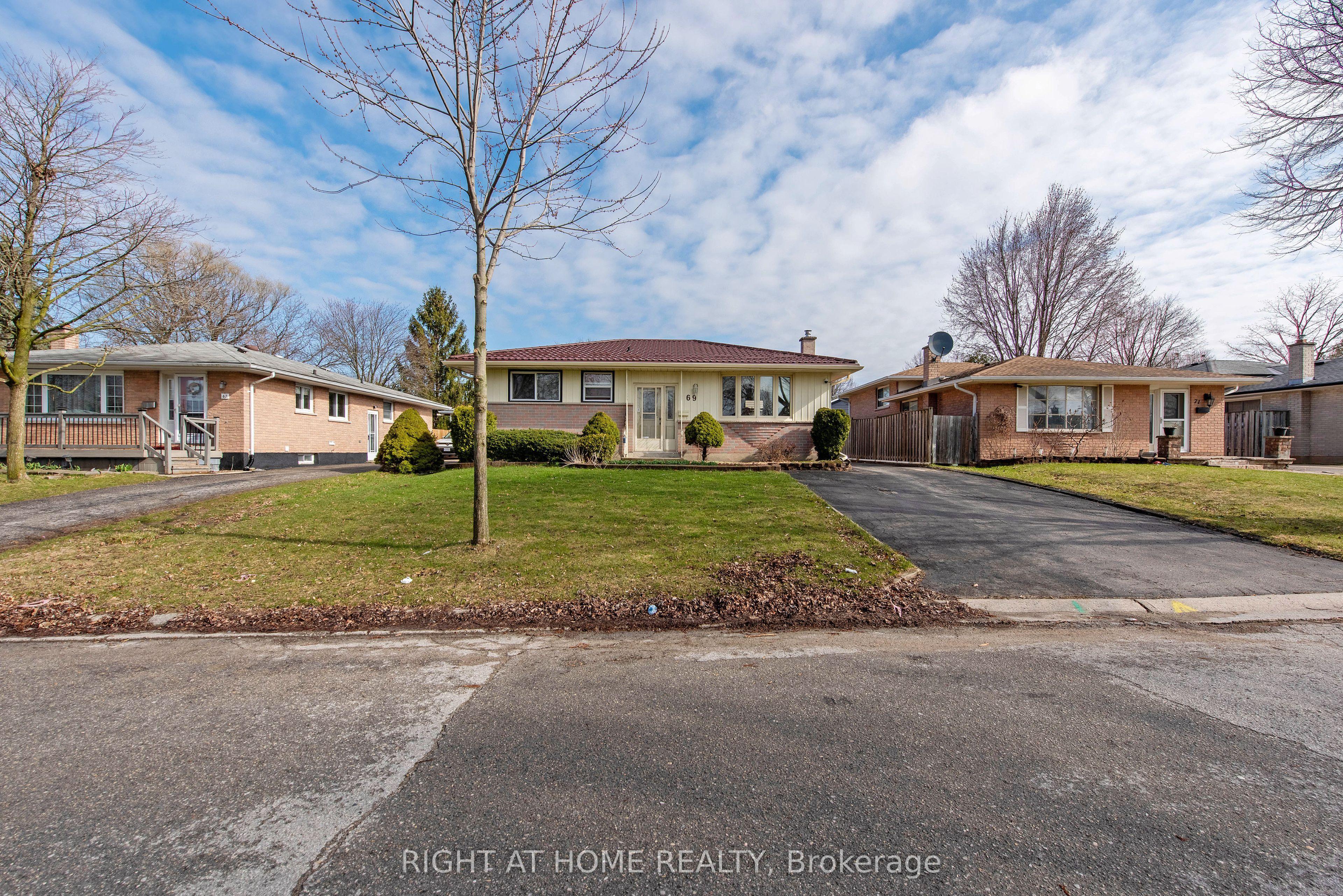69 Alayne Crescent — photo 1