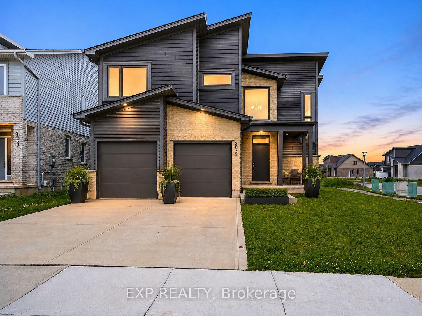 2075 Evans Boulevard — photo 1