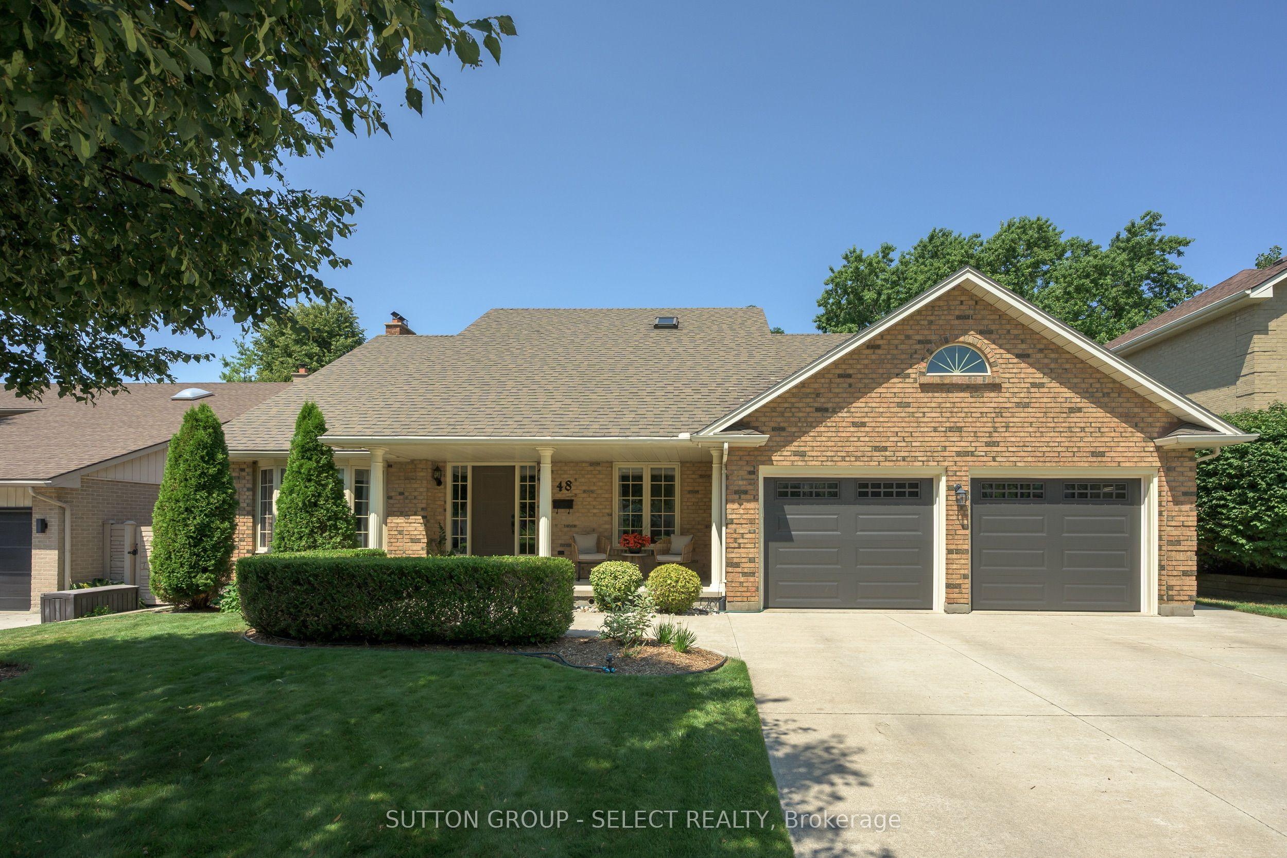 48 Lookout Court — photo 1