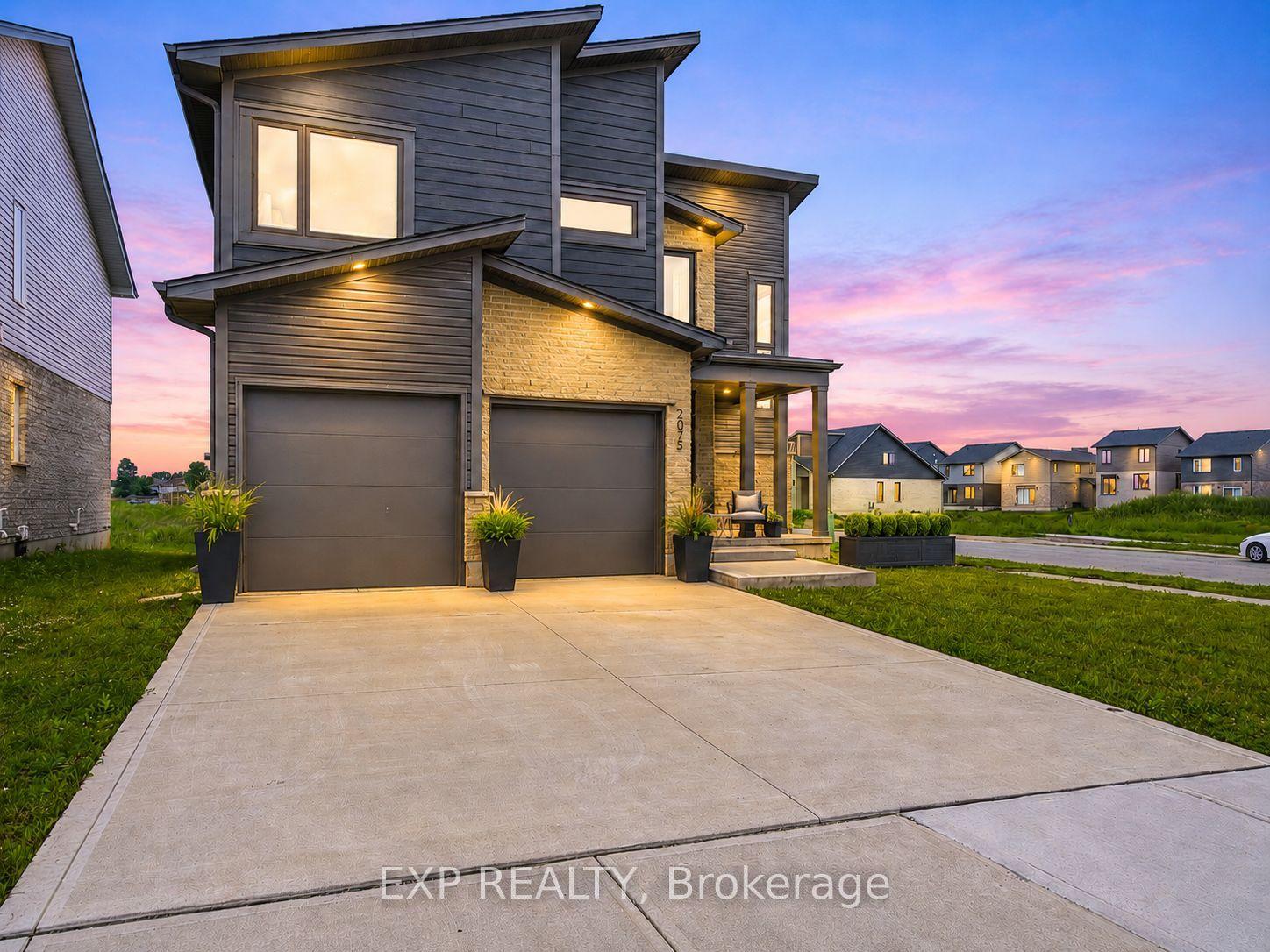 2075 Evans Boulevard — photo 1