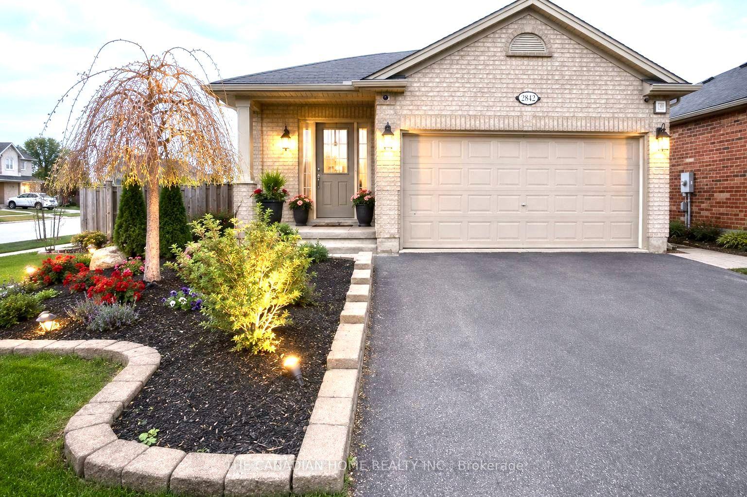 2842 MEADOWGATE Boulevard — photo 1