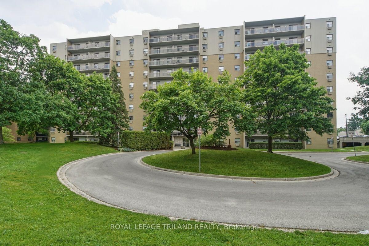 931 Wonderland Road S, Unit 312 — photo 1