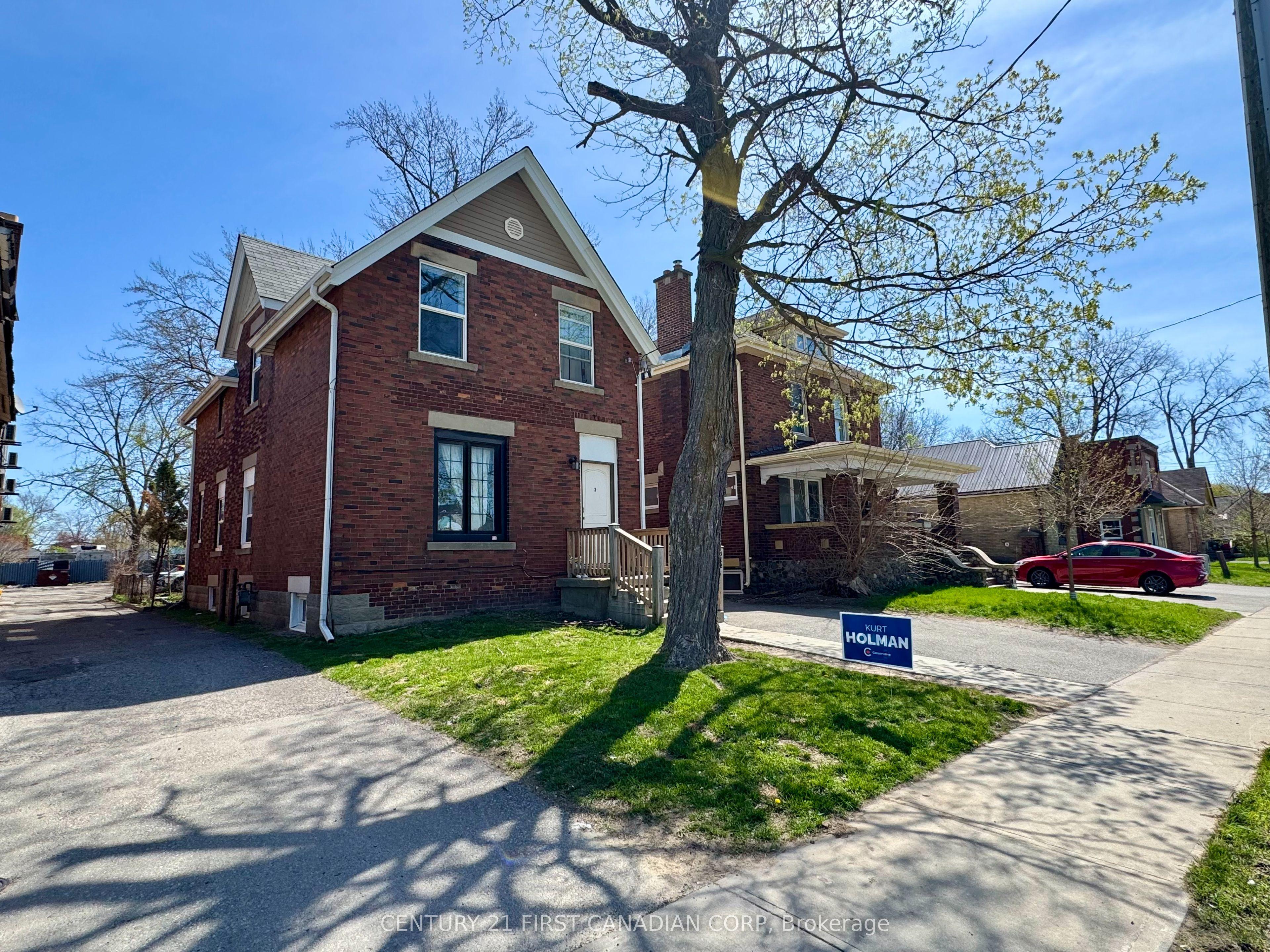 302 Egerton Street — photo 1