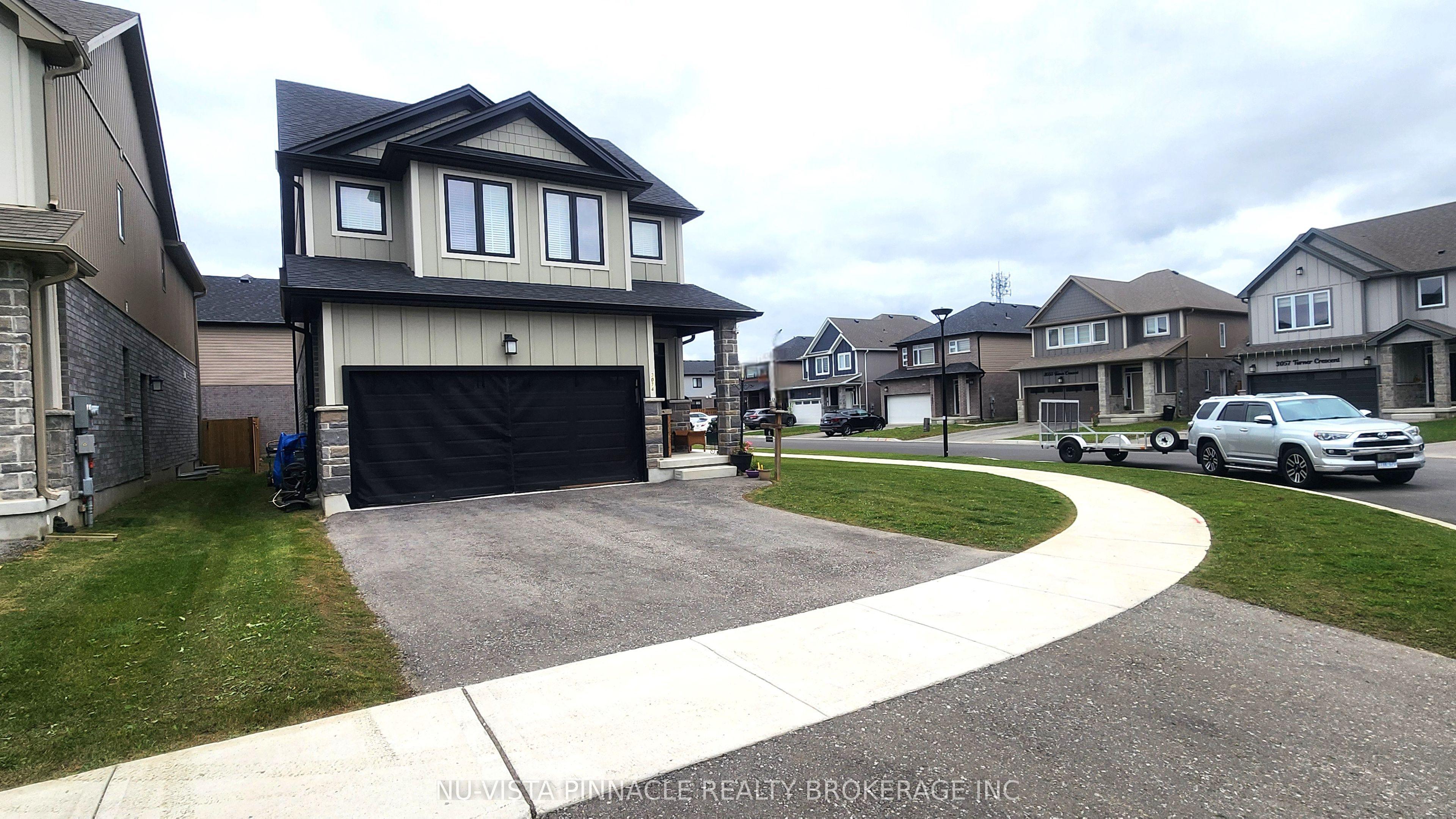 3074 Turner Crescent — photo 1