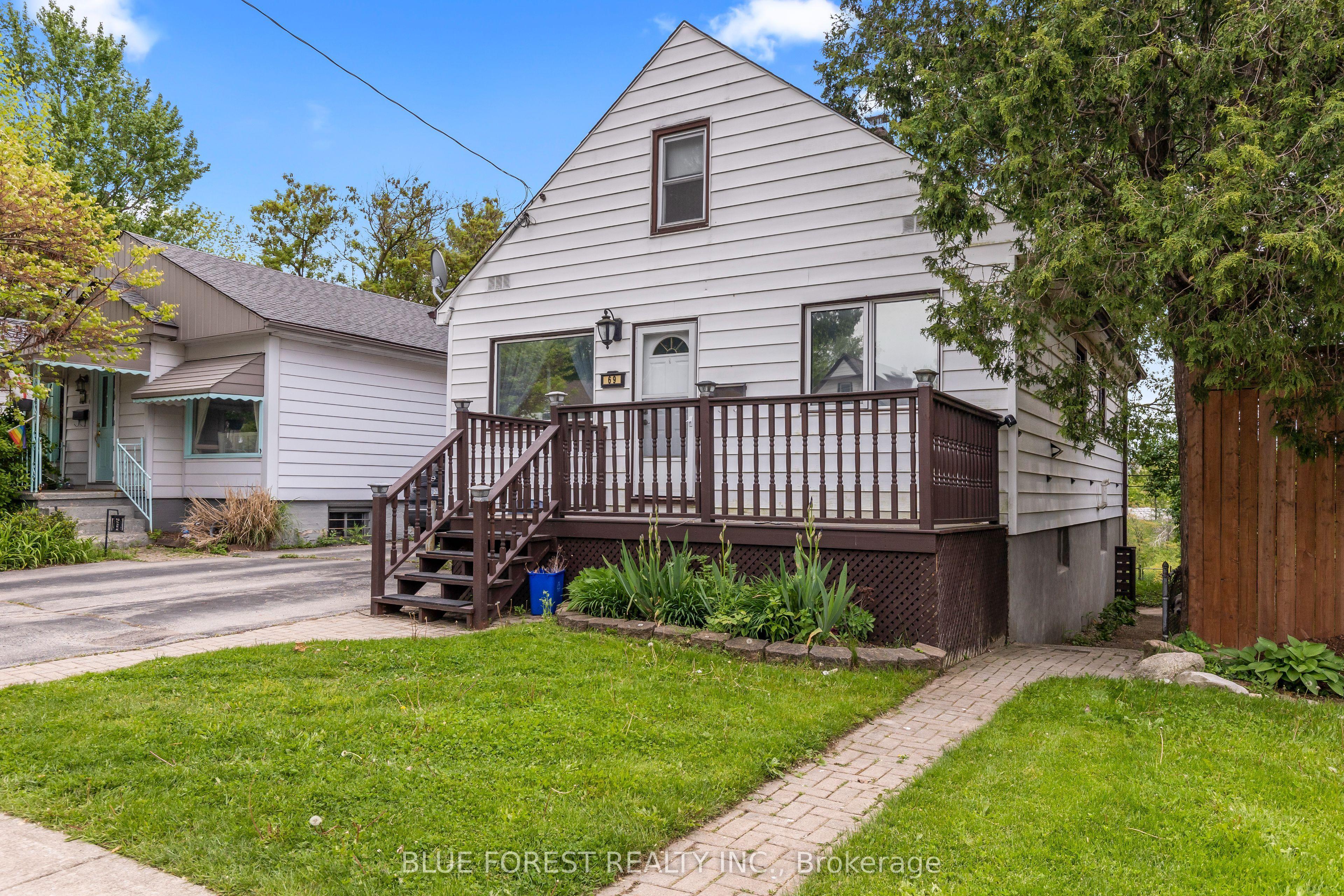 69 Connaught Avenue — photo 1