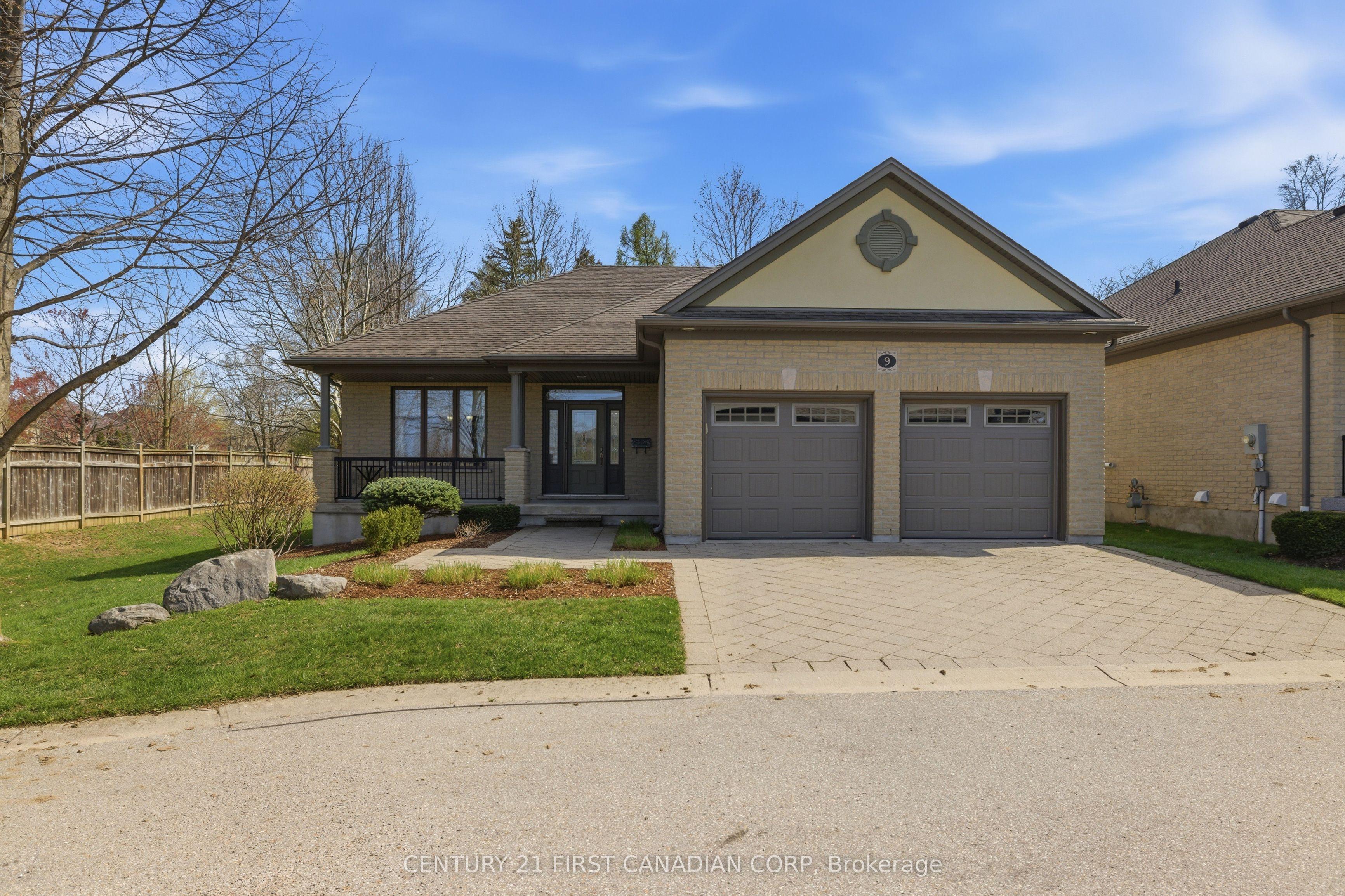 181 Skyline Avenue, Unit 9 — photo 1