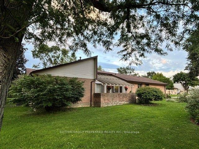 60 Fiddlers Green Road, Unit 40 — photo 1