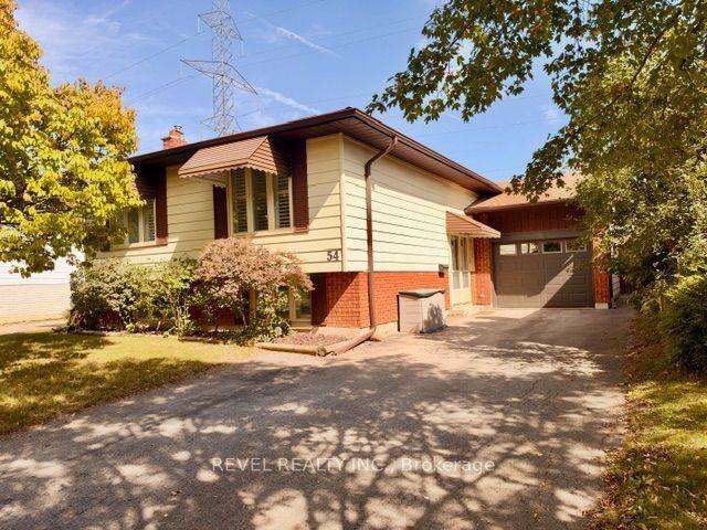 54 Lysanda Avenue — photo 1